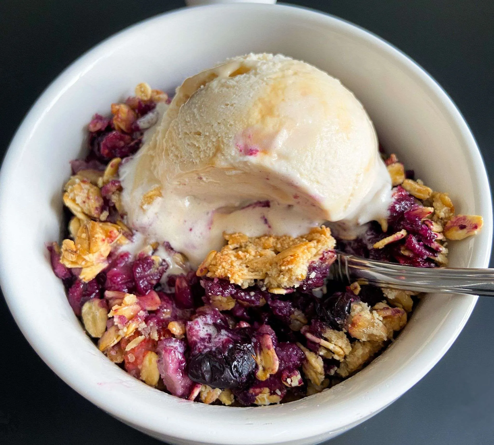 Healthier and Easy Berry Crumble