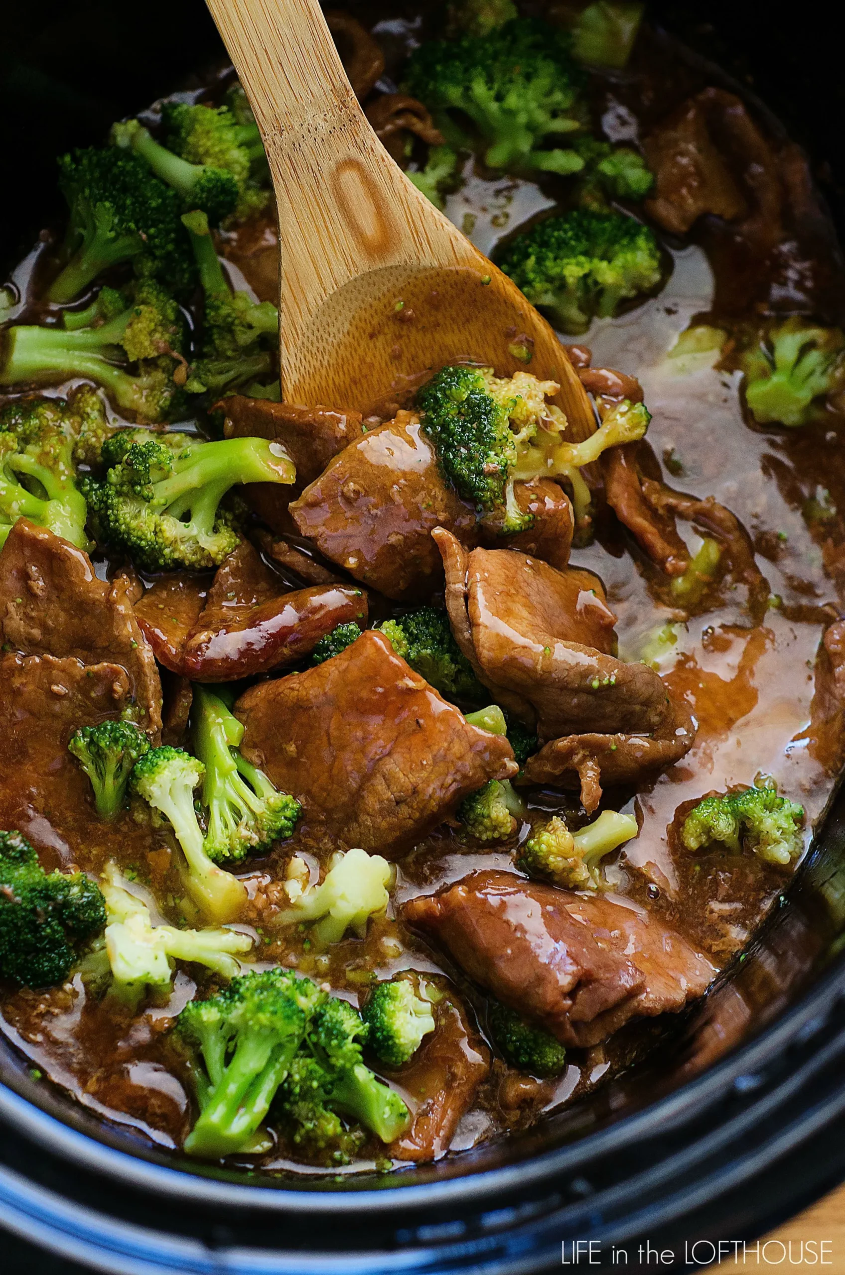 Healthy Slow Cooker Beef and Broccoli