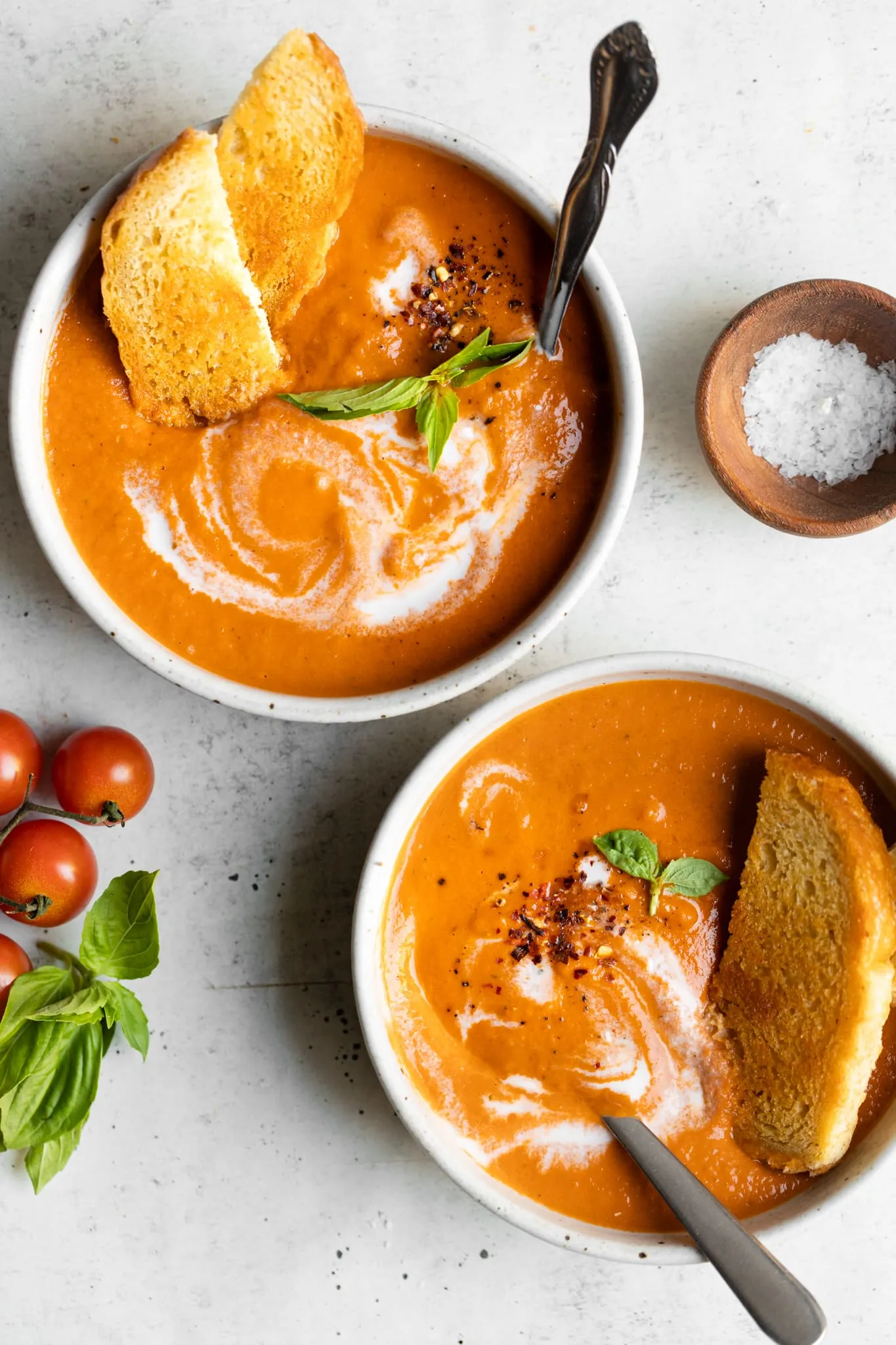 Healthy Tomato Basil Soup