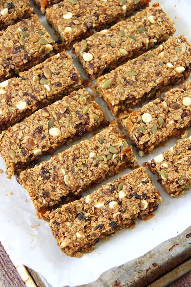 Hearty Pumpkin Pie Granola Bars