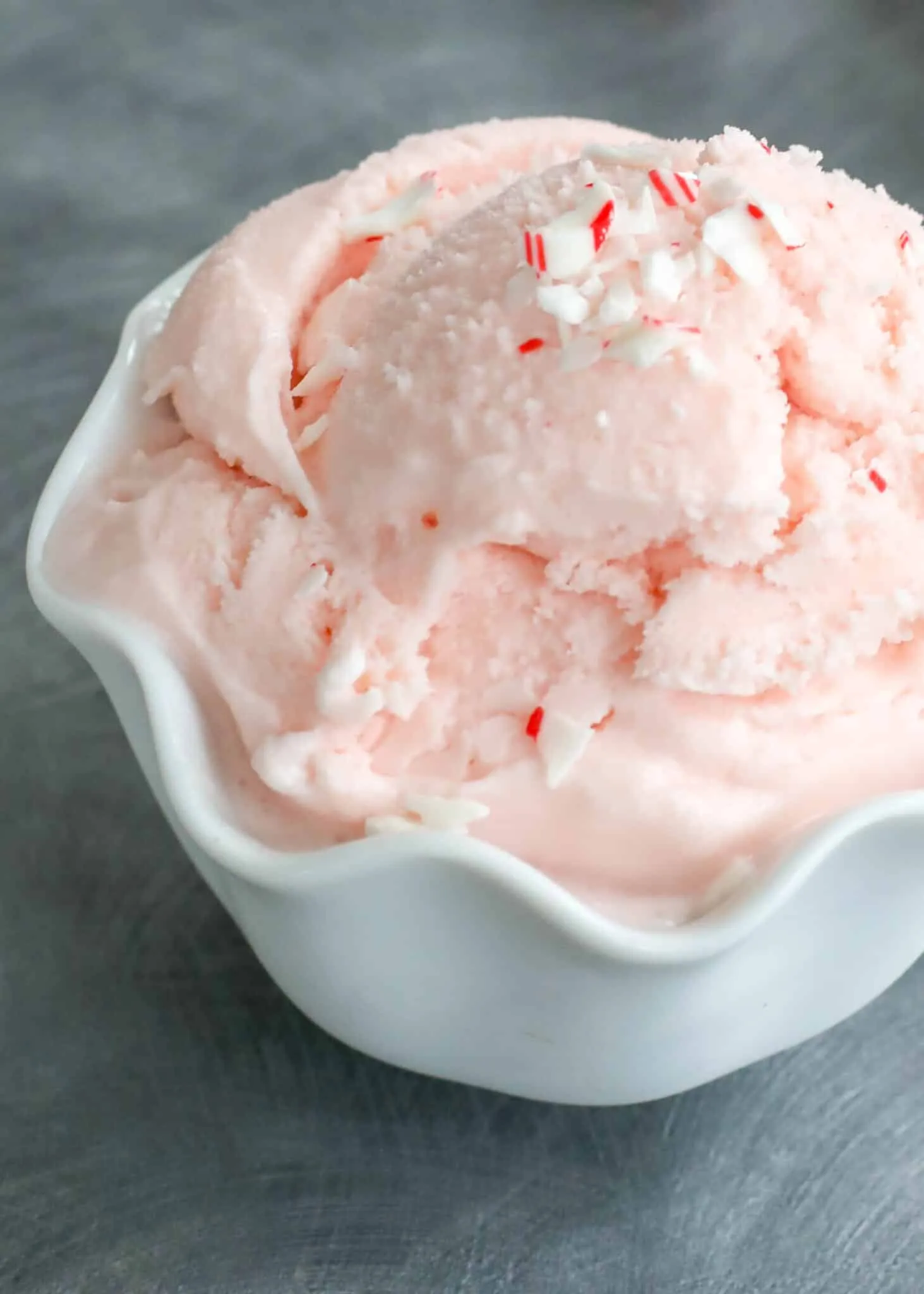 Homemade Peppermint Ice Cream