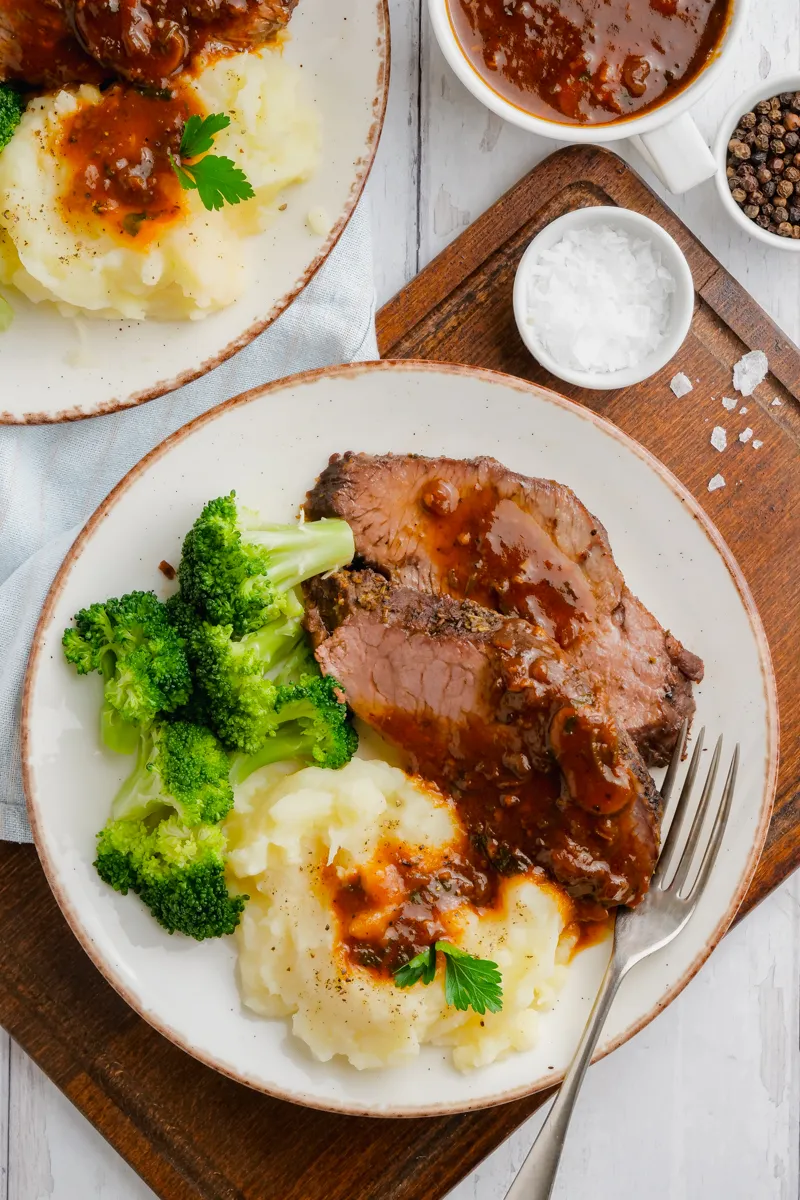 Instant Pot Sirloin Roast Beef with Mushroom Sauce