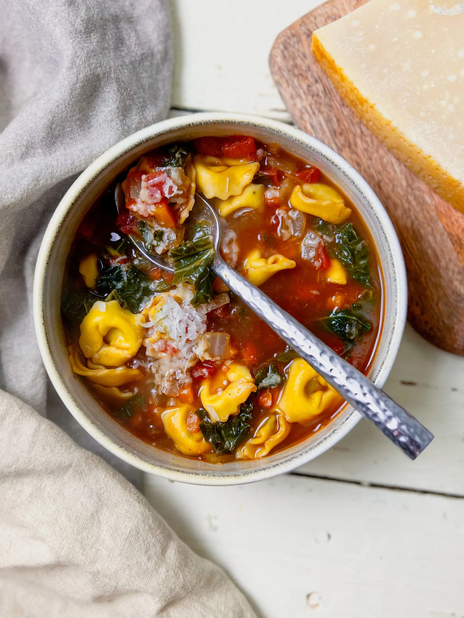 Kale Tomato Tortellini Soup