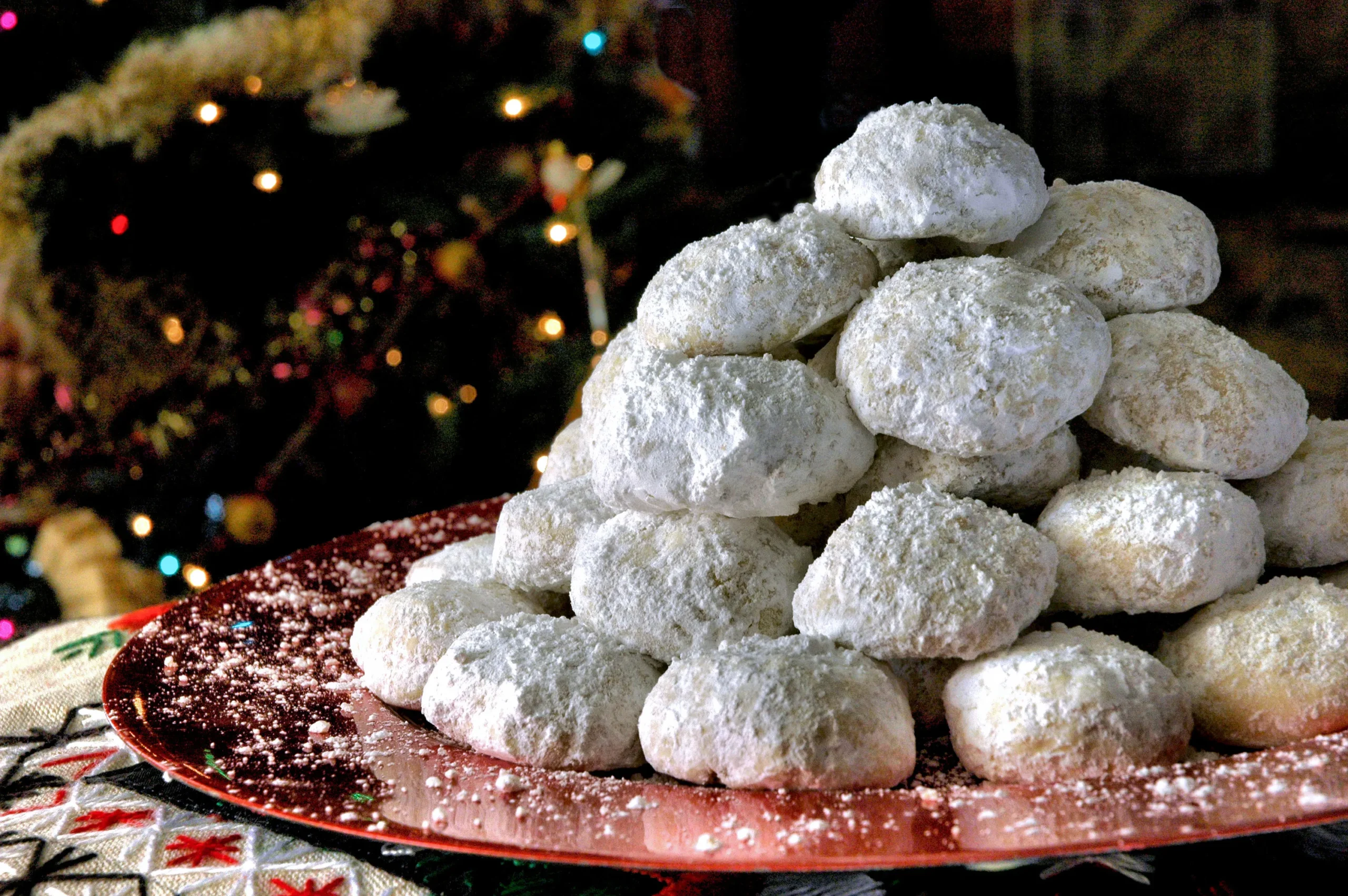 Kourapiedes Greek Christmas Cookies