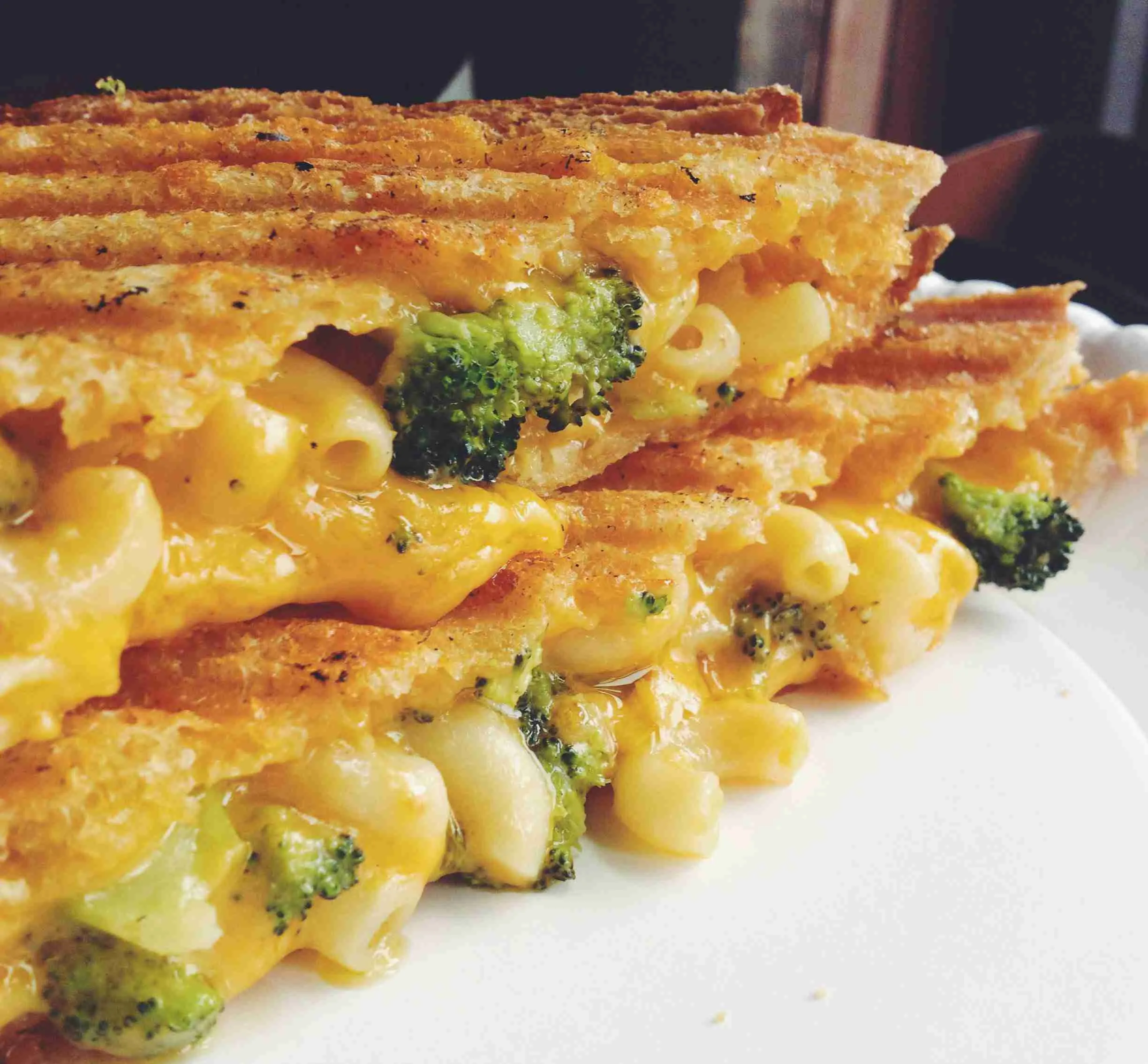 Mac and Cheese Grilled Cheese