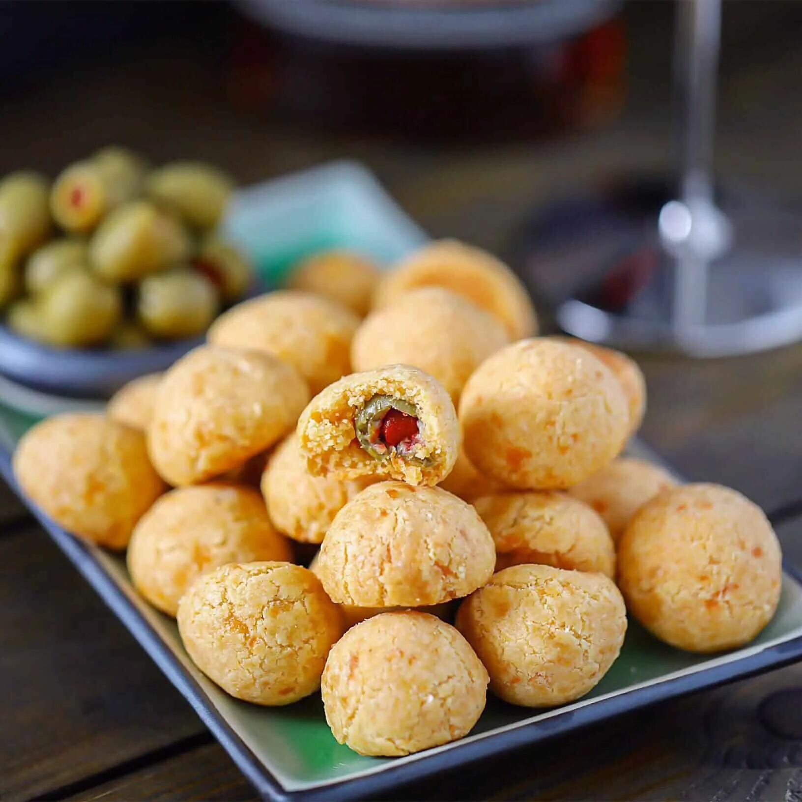Mama's Baked Olive Balls