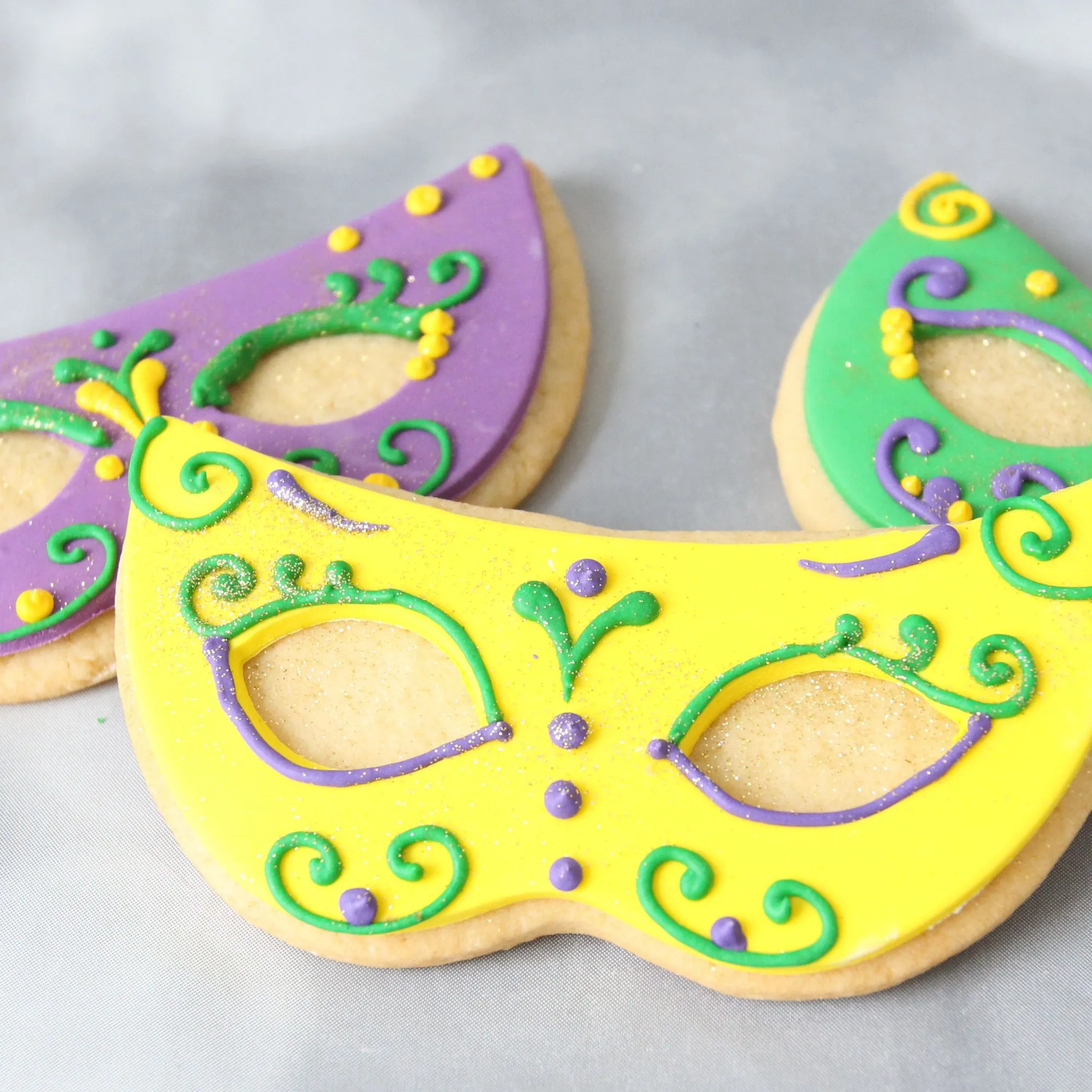 Mardi Gras Mask Cookies