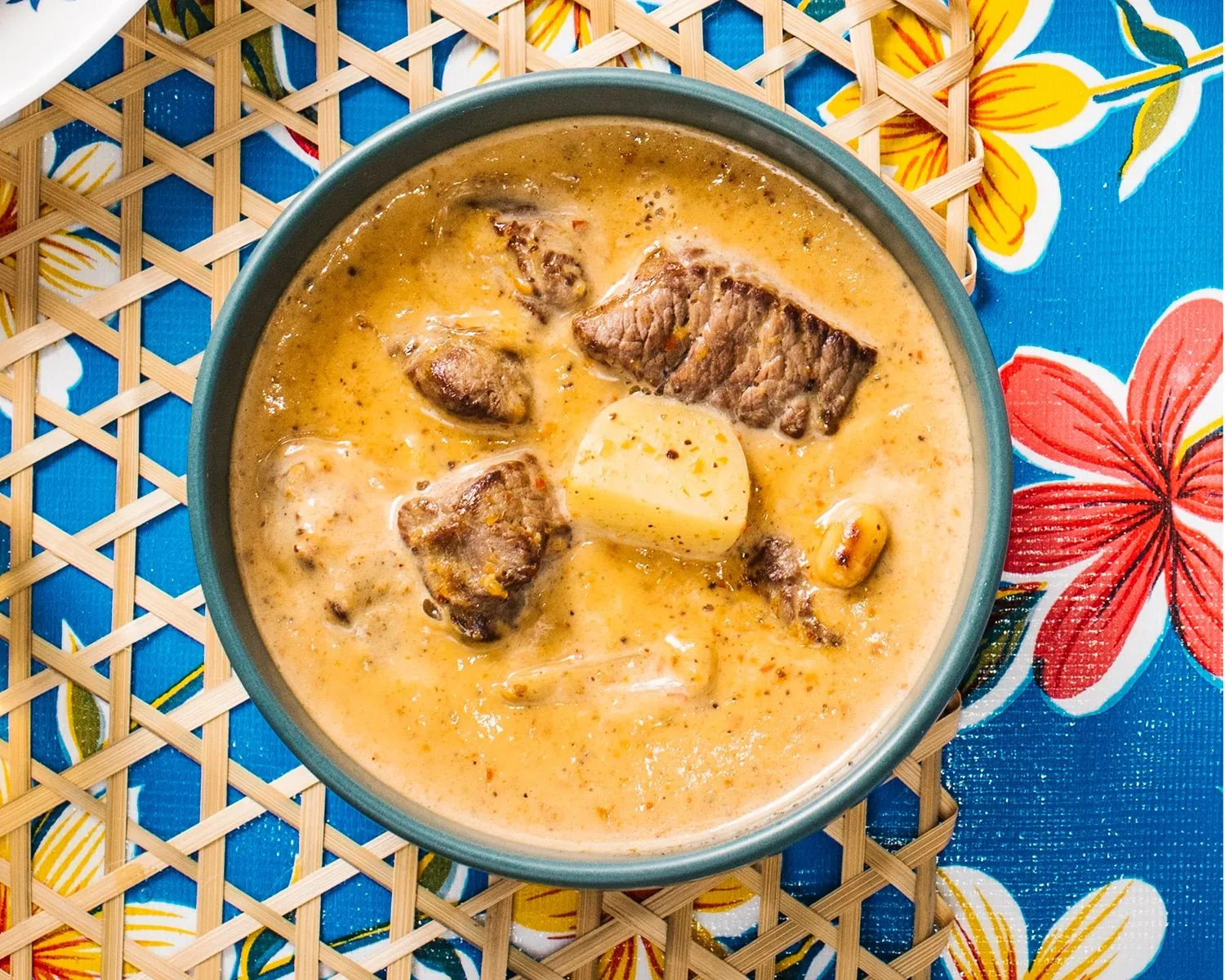Masaman Curry with Beef (Gaeng Masaman Nua)