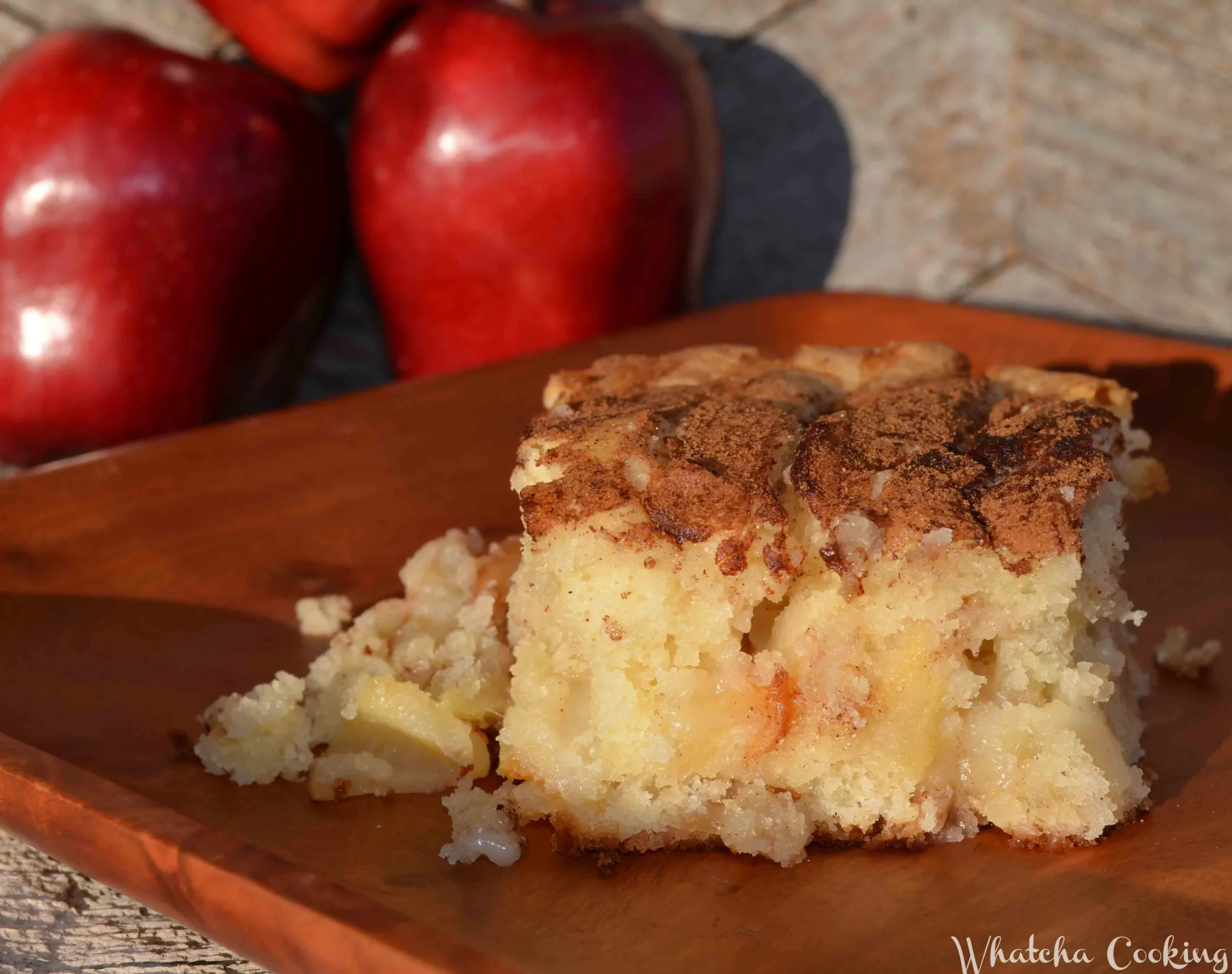Mom's Norwegian Mandel Eplecake