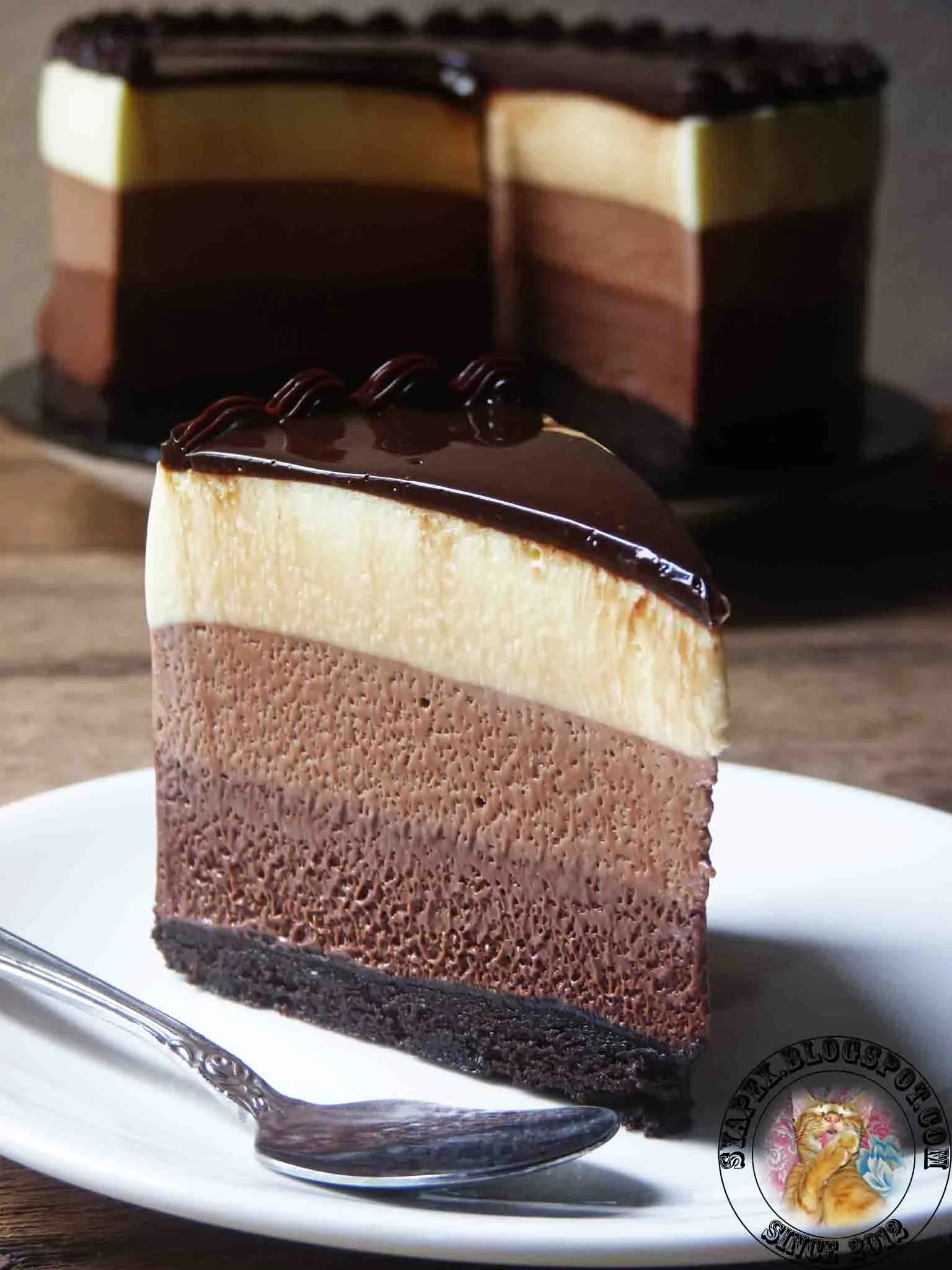 No Bake Chocolate Honeycomb Mousse Cake