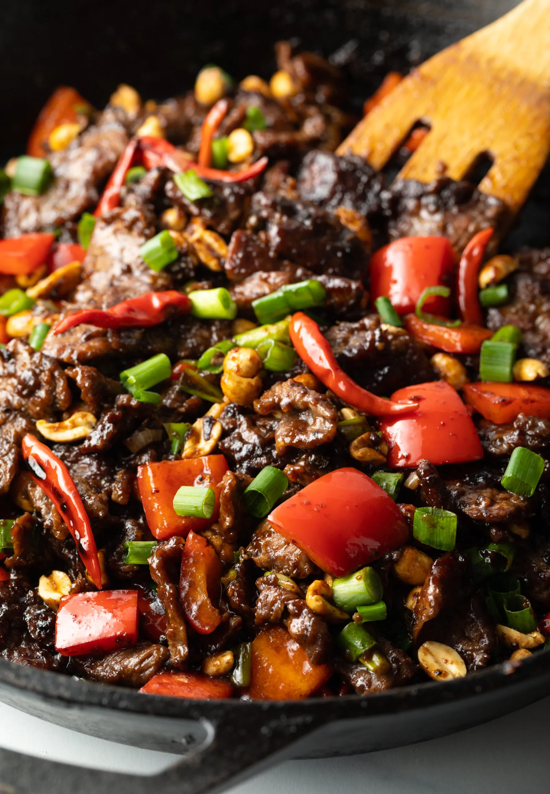 Nue Gra Pao Stir Fried Beef with Mint