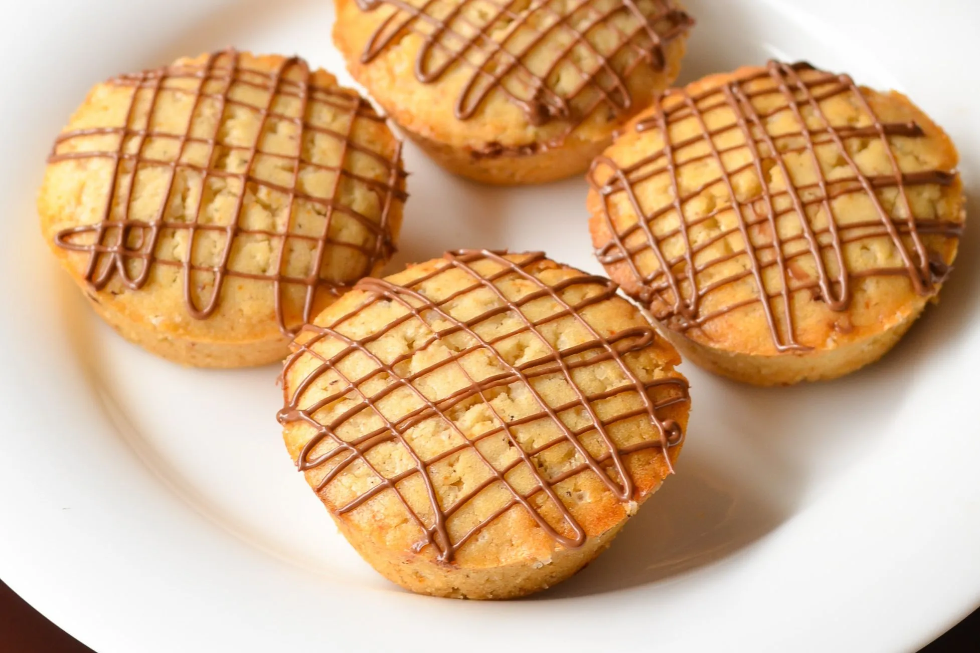 Nutella Stuffed Cinnamon Sugar Muffins