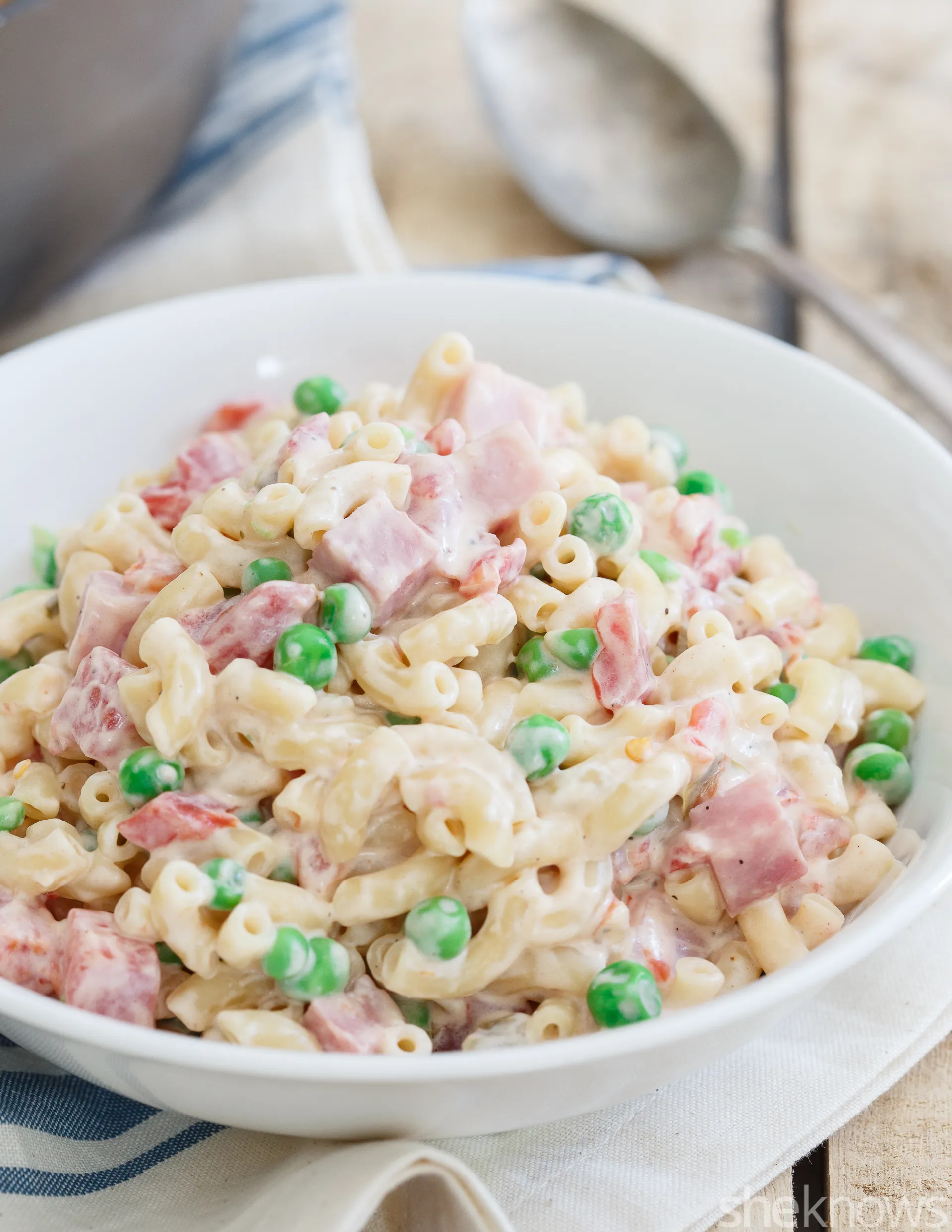 Pasta with Creamy Tomato Sauce and Peas