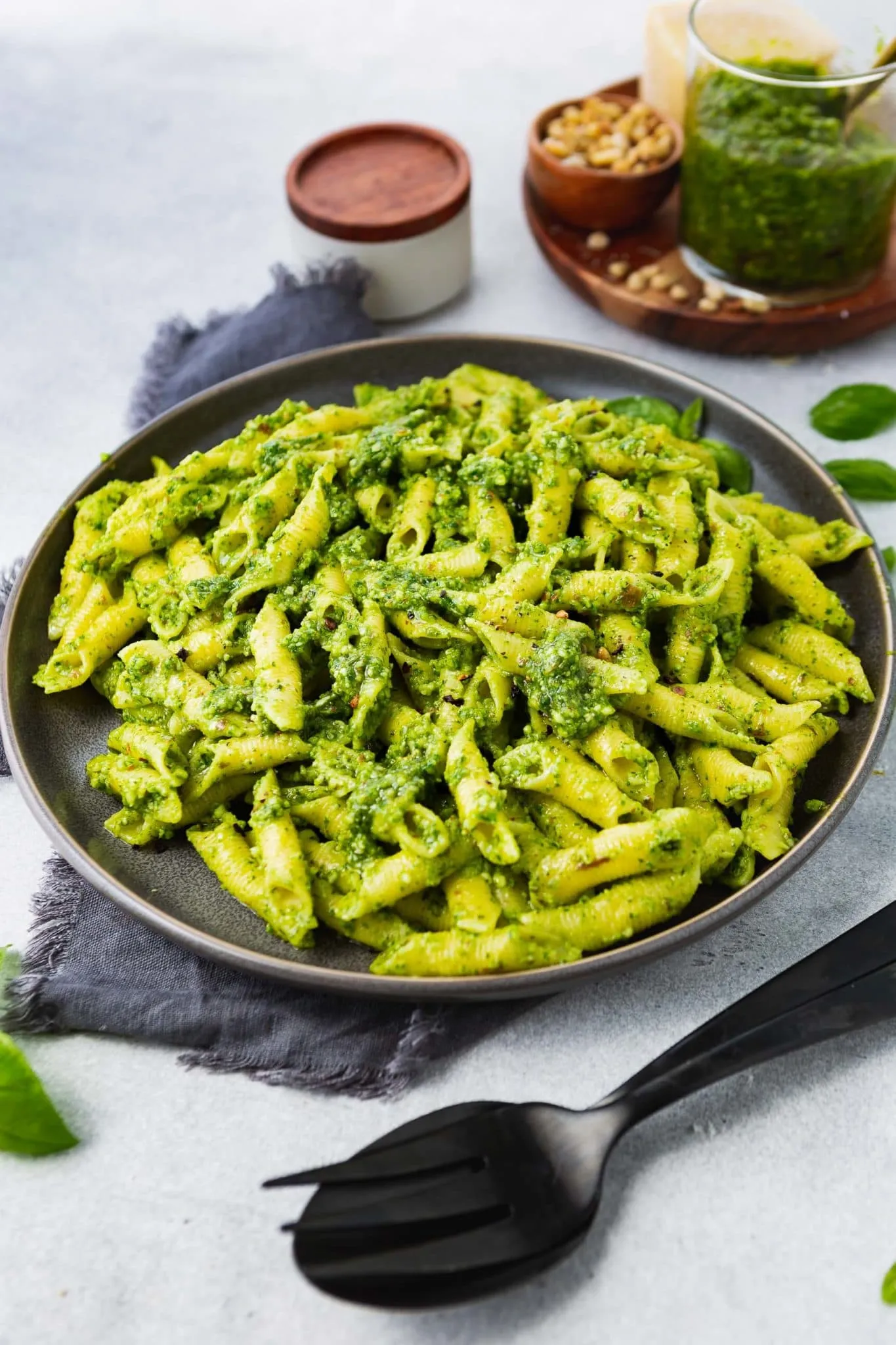 Pasta with Fresh Basil Pesto Cream Sauce
