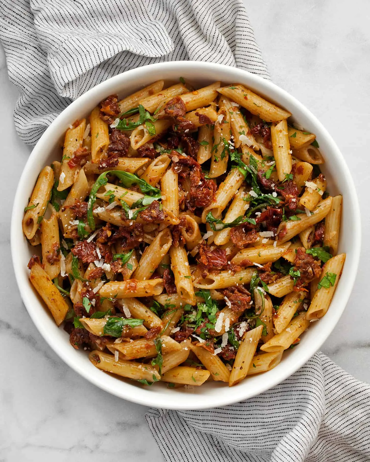 Pasta with Spicy Sun-Dried Tomato Cream Sauce