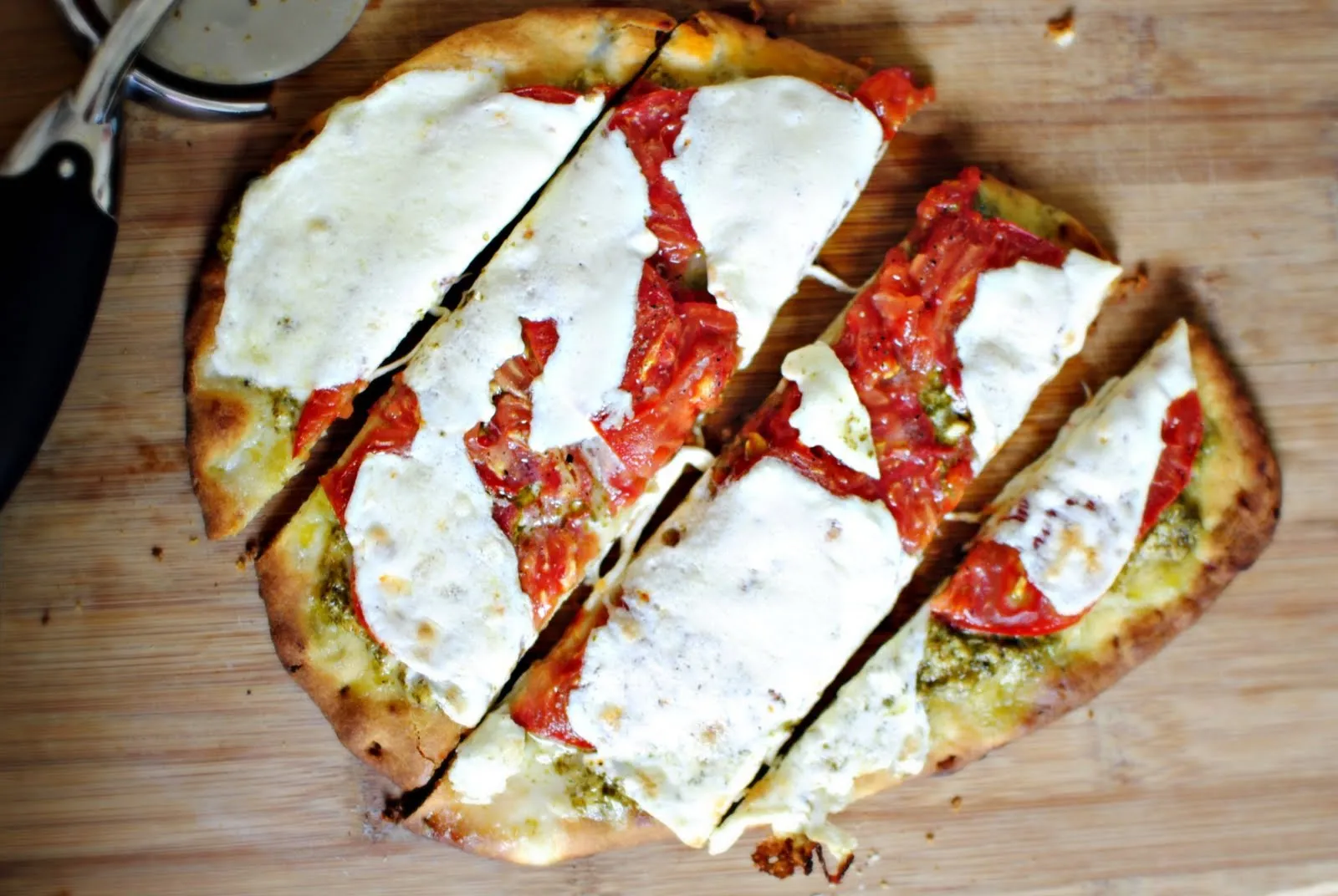 Pesto Tomato Naan Personal Pizzas