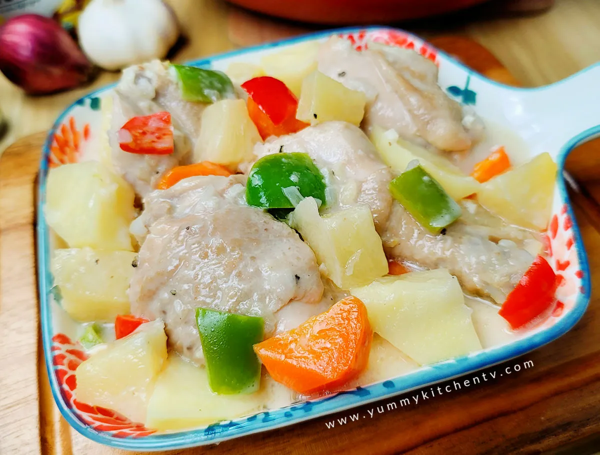 Pininyahang Manok sa Gata