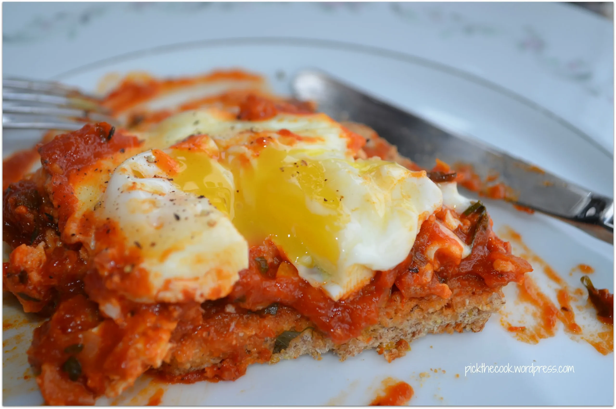 Poached Eggs Tomato Sauce Toast