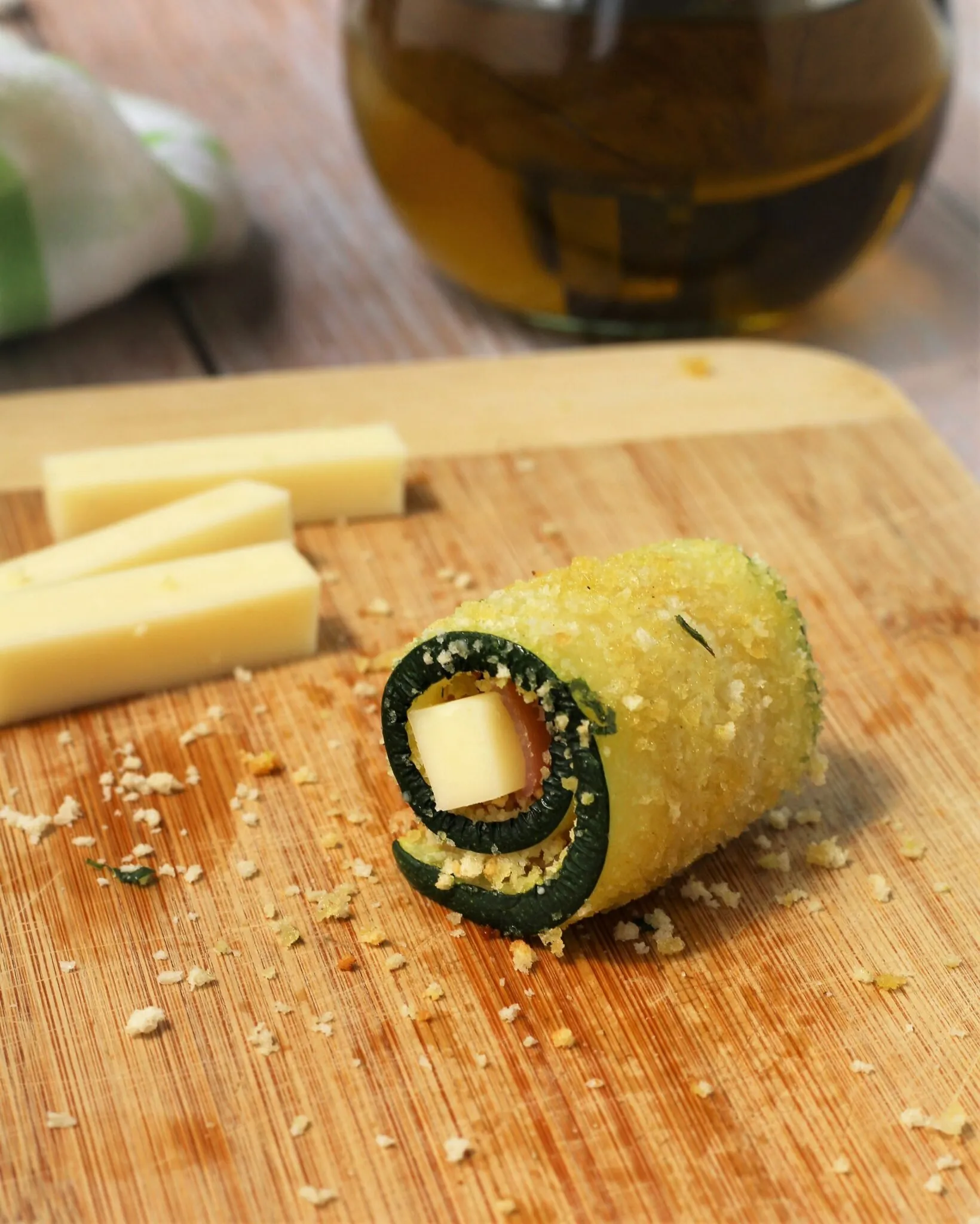 Prosciutto and Cheese Zucchini Roll Ups