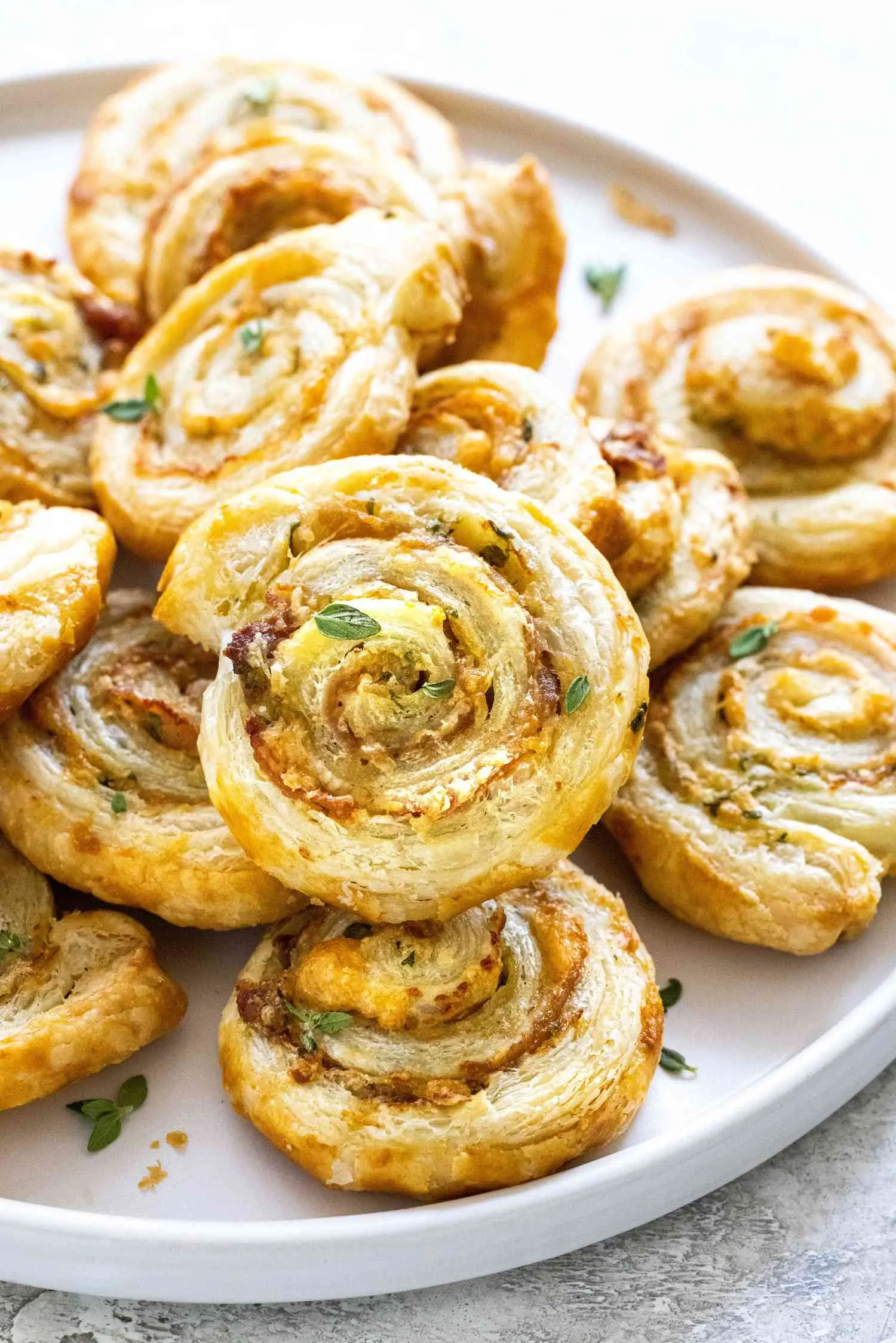 Puff Pastry Pinwheels with Prosciutto