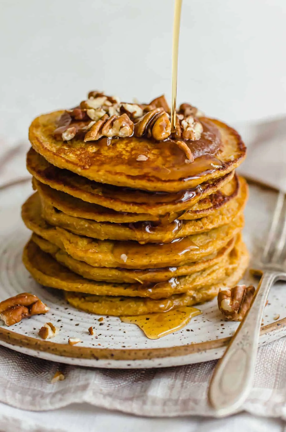 Pumpkin Gingerbread Protein Pancakes