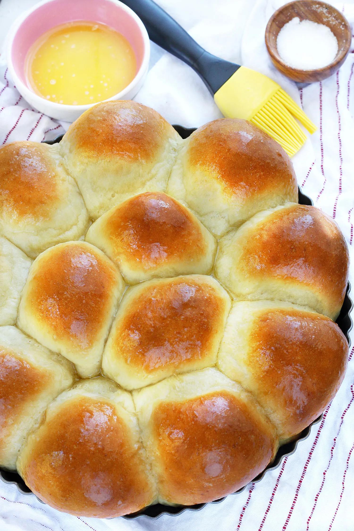 Quick Yeast Dinner Rolls