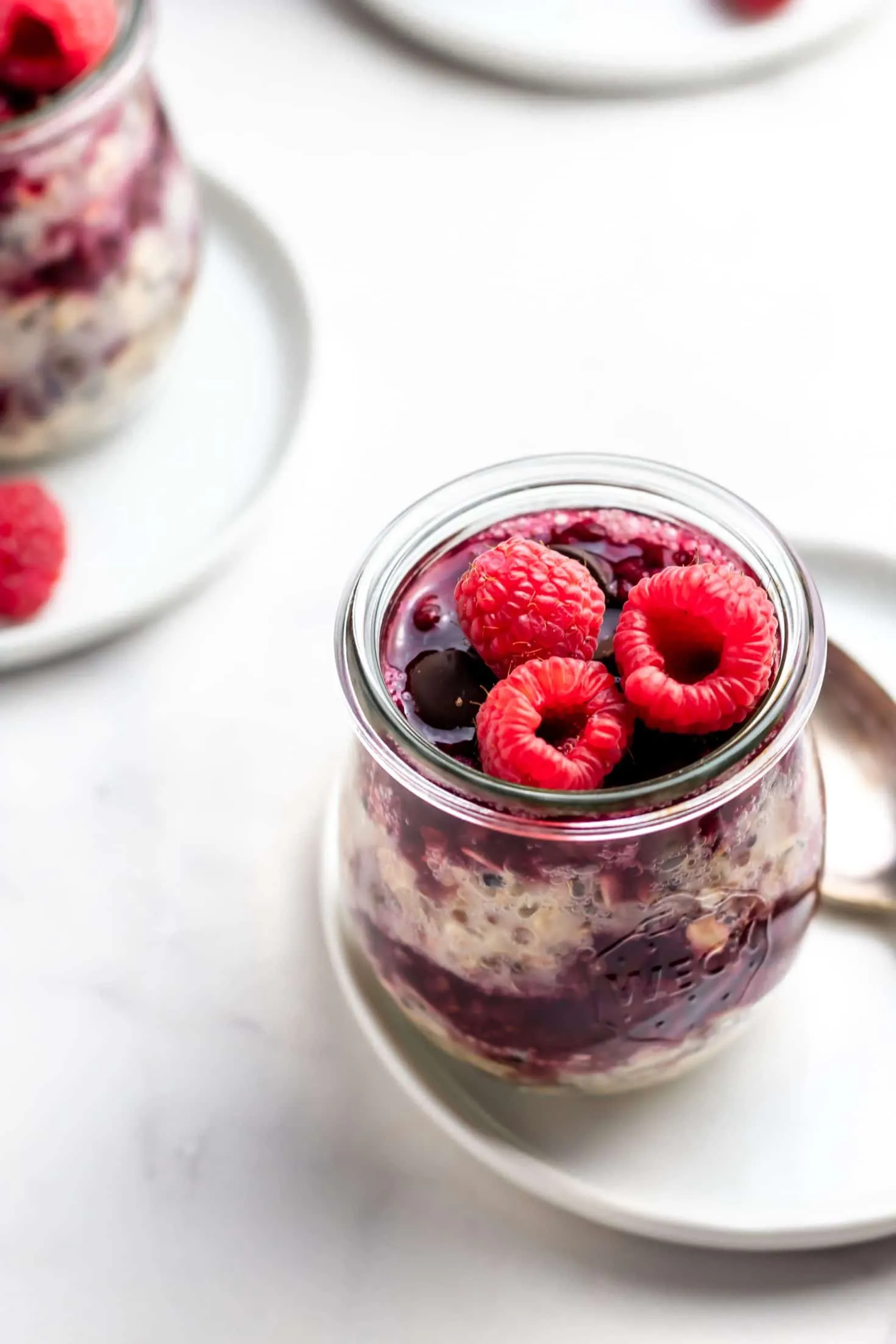 Raspberry Chocolate Chip Overnight Oats