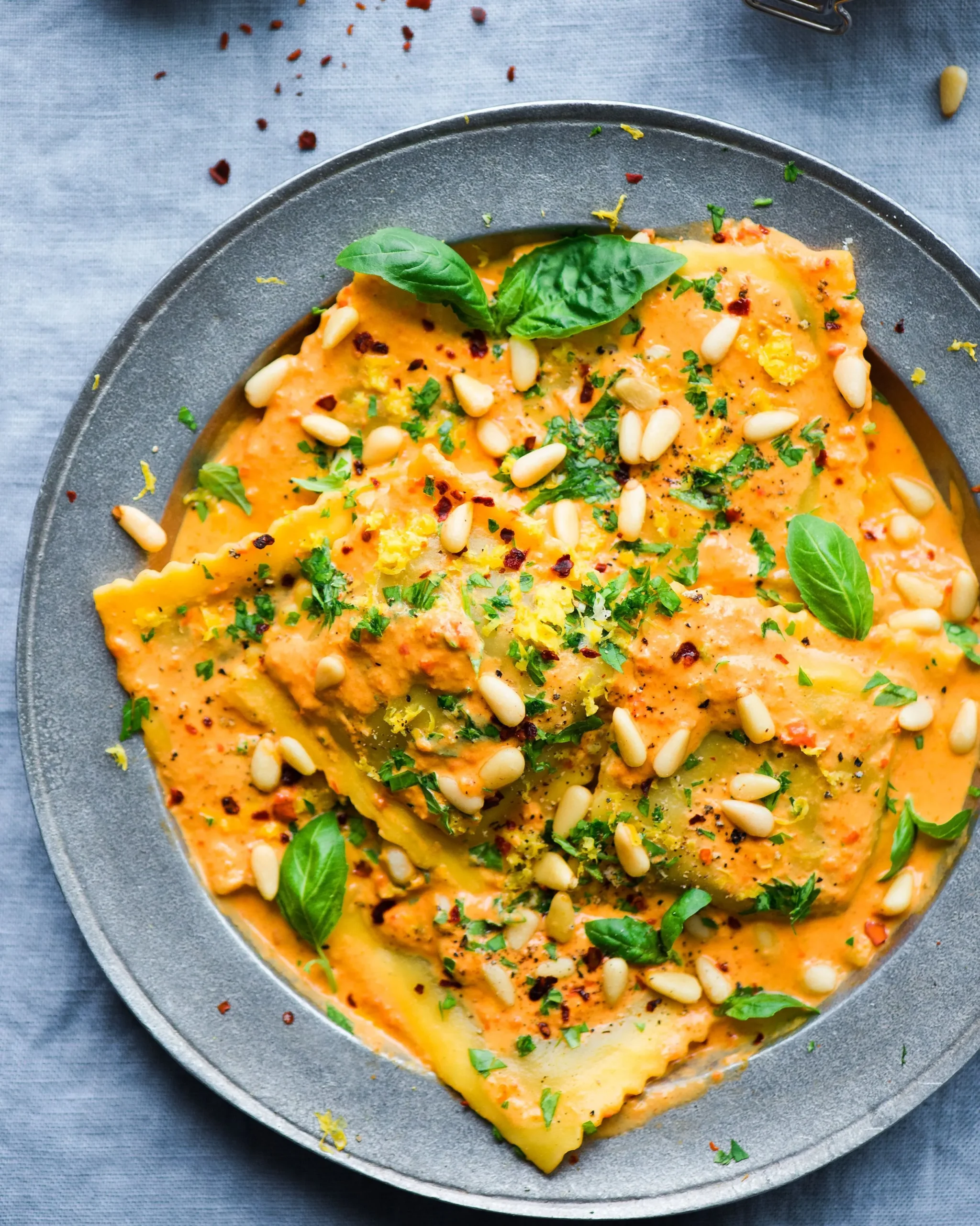 Ravioli Creamy Red Pepper Sauce