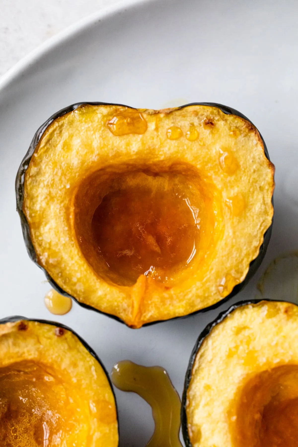 Roasted Amaretto Gingersnap Acorn Squash