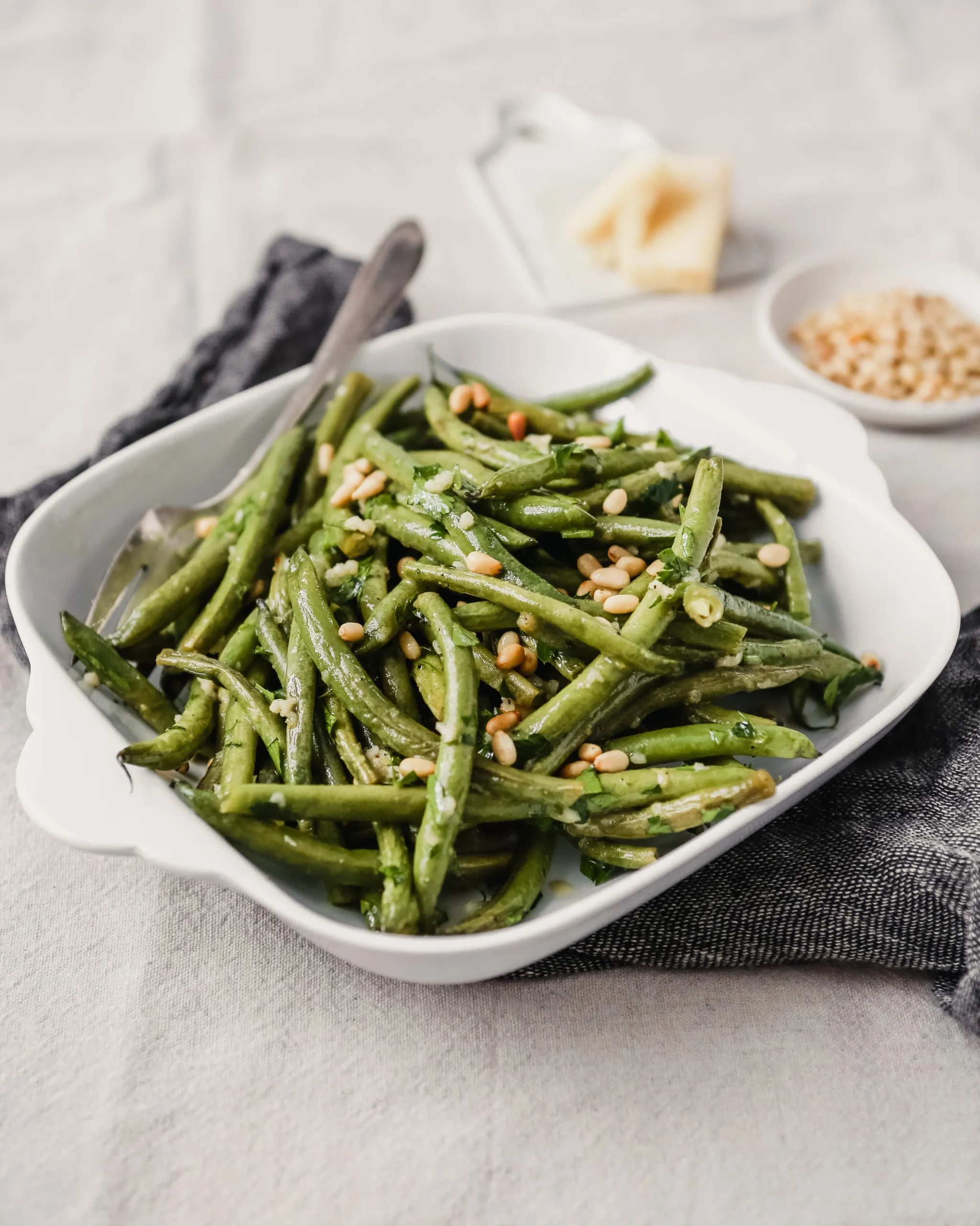 Roasted Green Beans with Garlic and Macadamia Nuts