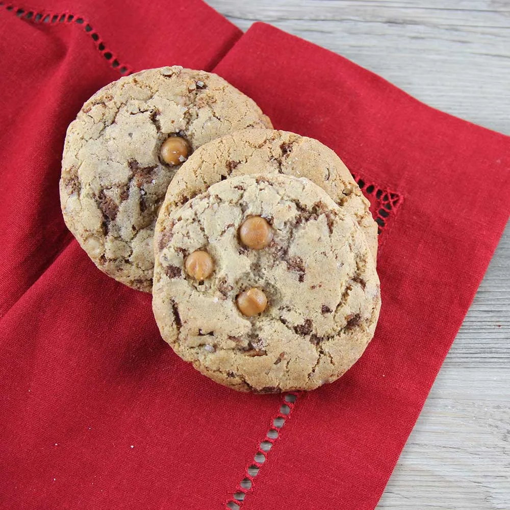 Salted Caramel Crunch Cookies