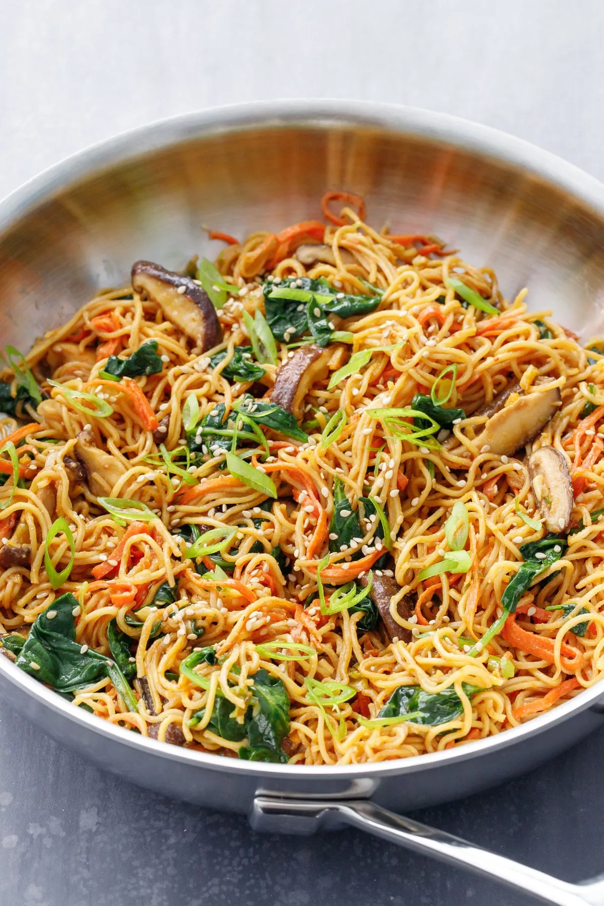 Sesame Soy Noodles with Broccoli, Carrot, and Cashew Stir Fry
