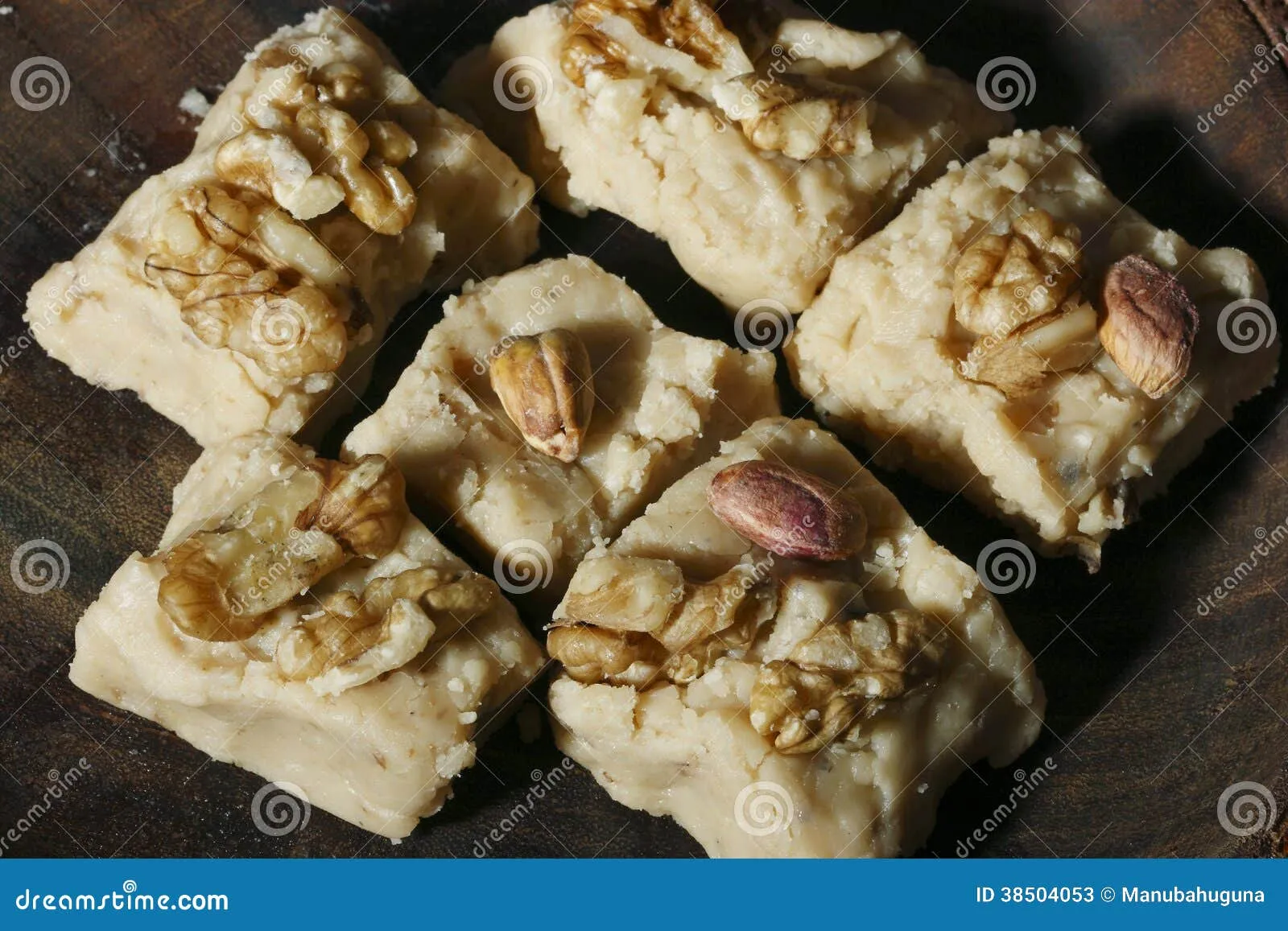 Sheer Payra (Cardamom Fudge)