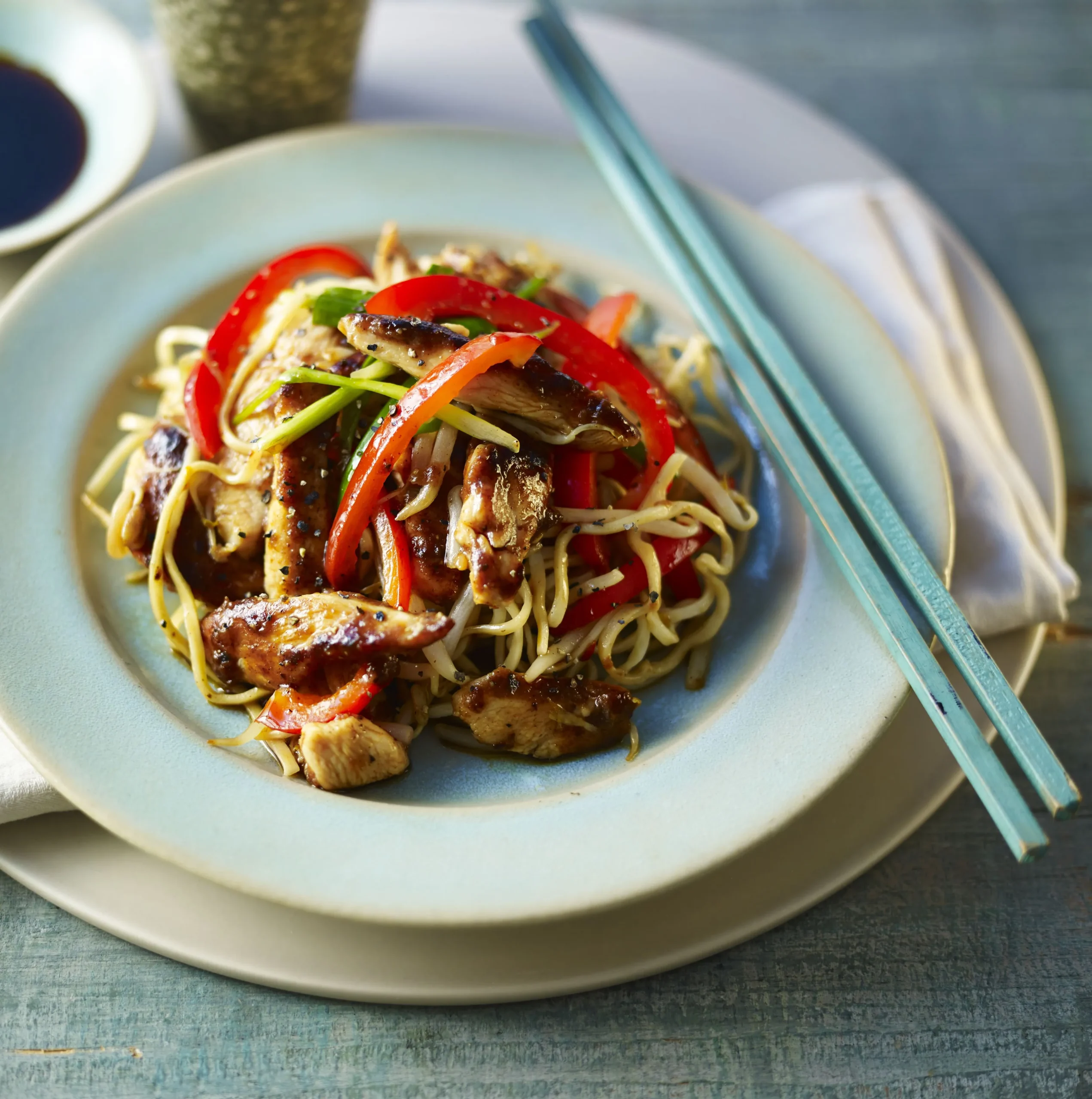 Sizzling Chicken Chow Mein Stir Fry