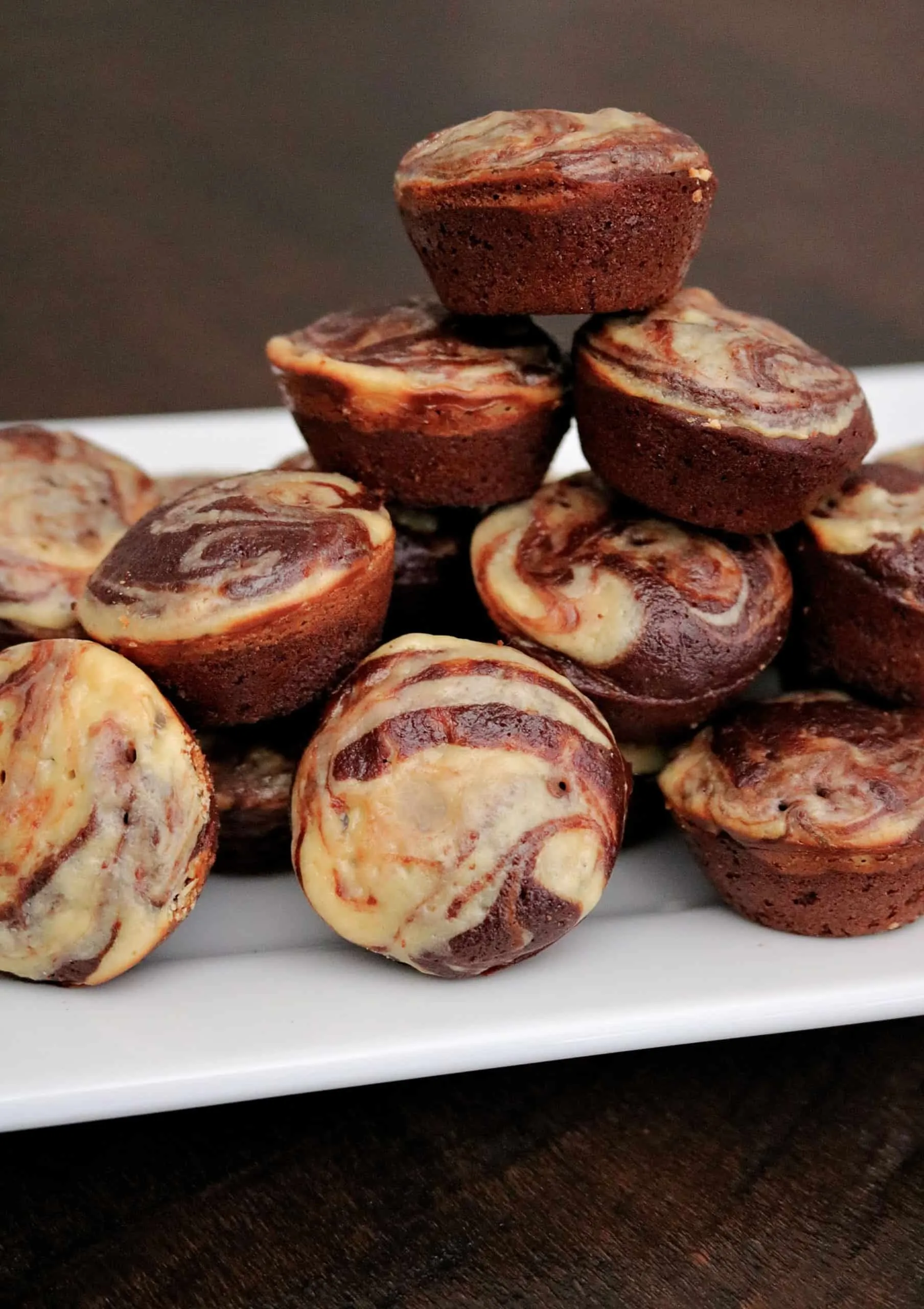 Skinny Cheesecake Swirled Brownies