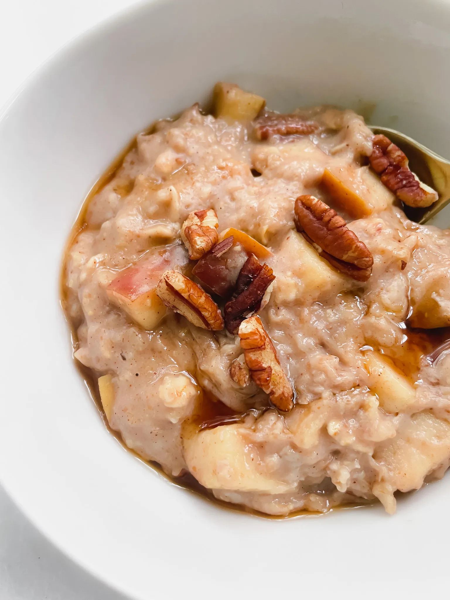 Slow Cooker Apple Pie Oatmeal