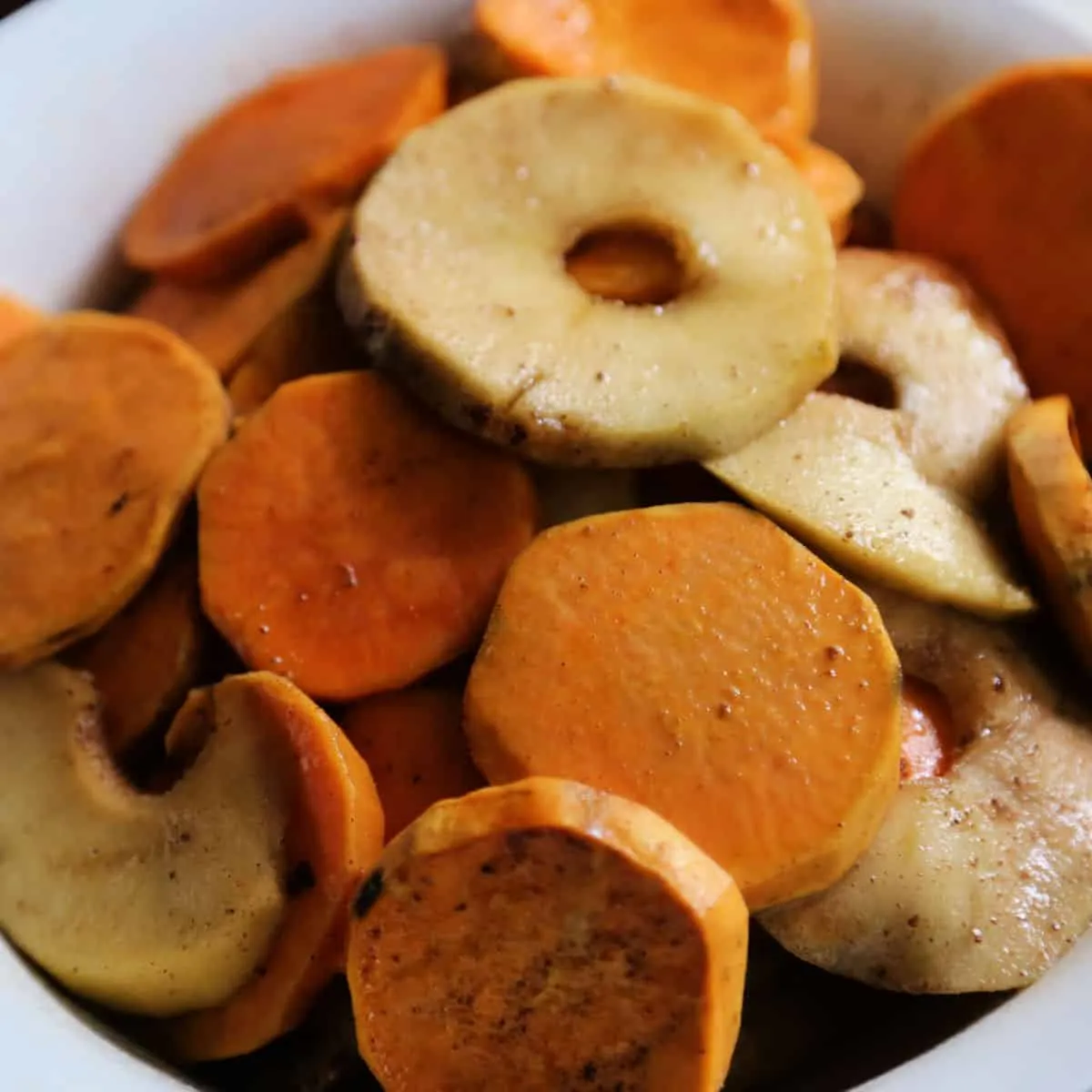 Slow Cooker Sweet Potatoes and Apples