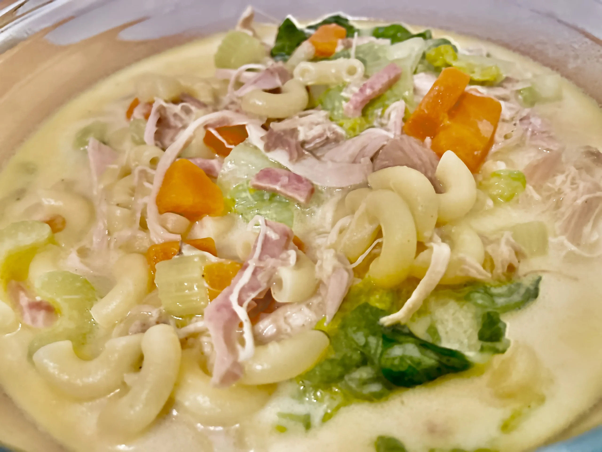 Sopas Filipino Macaroni Soup