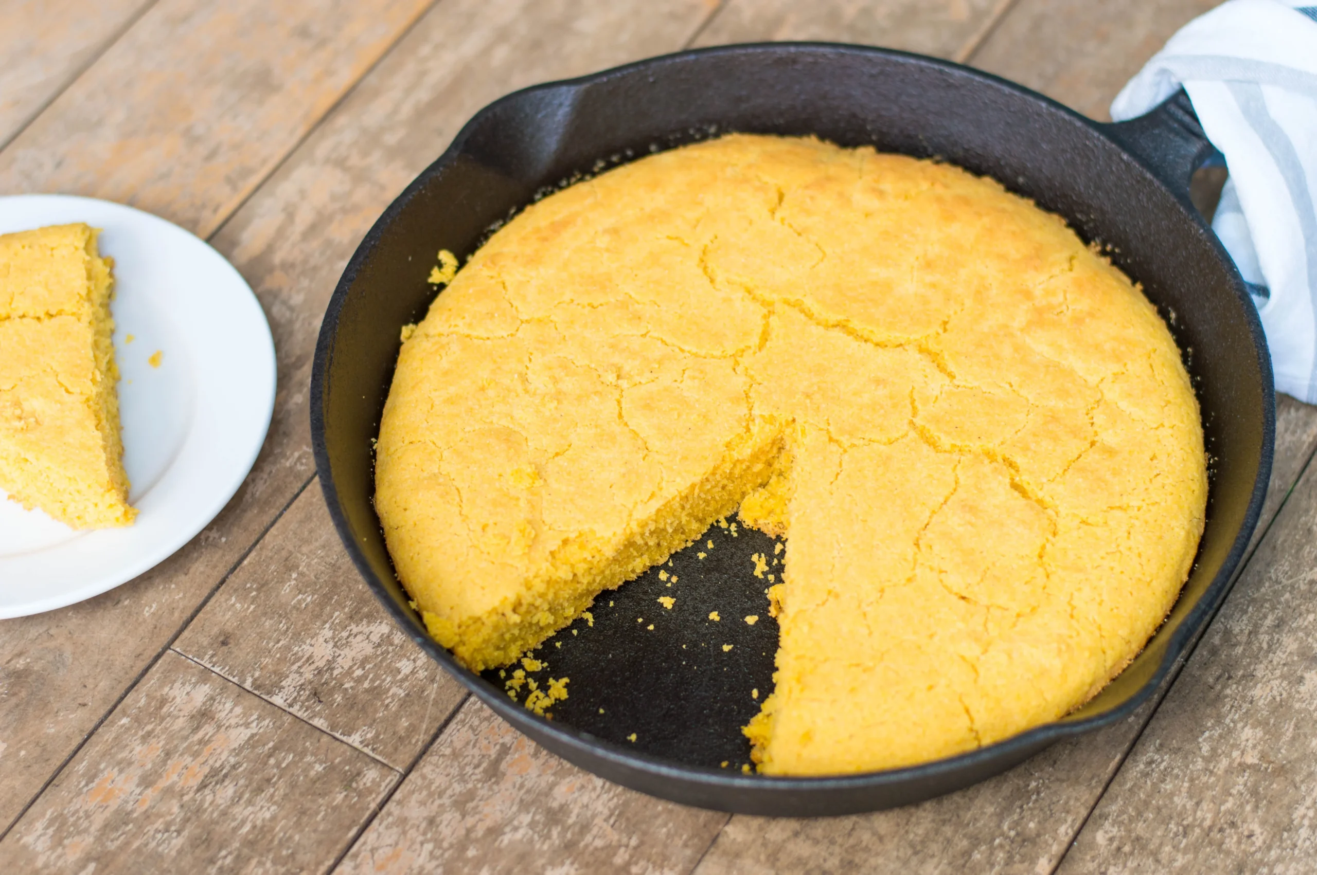 Southern Cornbread with Buttermilk