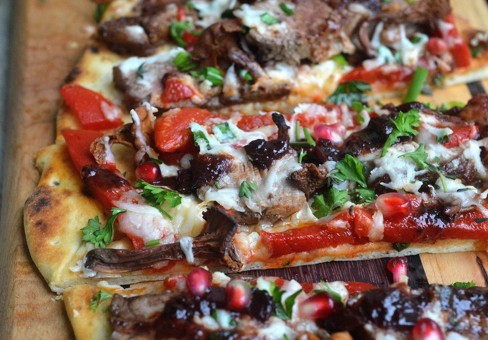 Steak Mushroom Roasted Red Pepper Flatbread