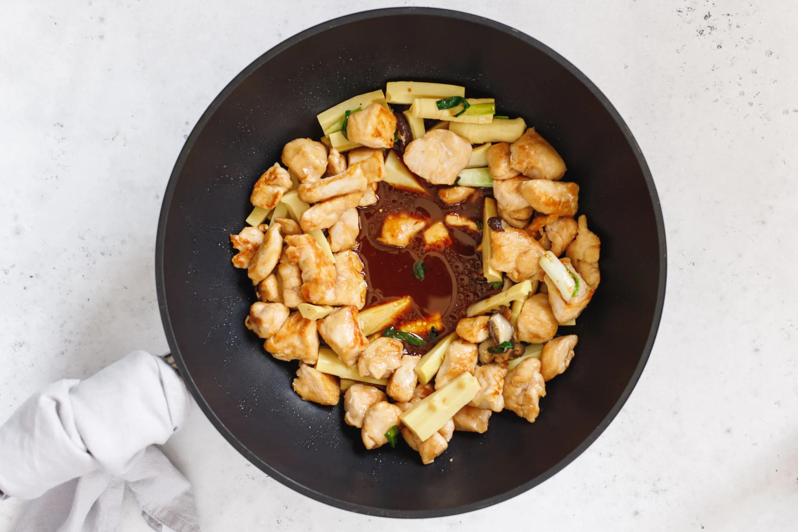Stewed Chicken with Oyster Sauce (Guangdong Style)