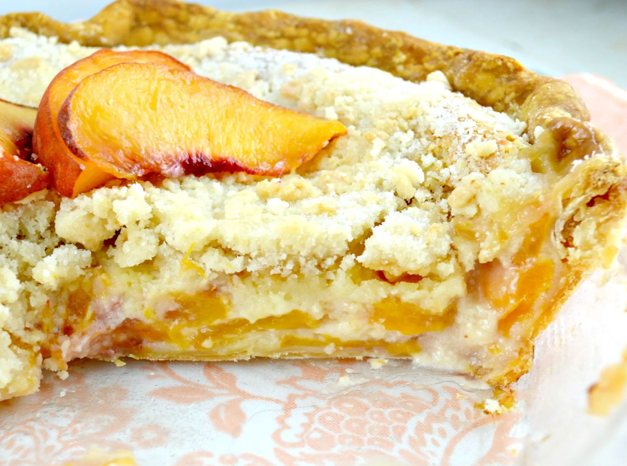 Streusel Cream Peach Pie