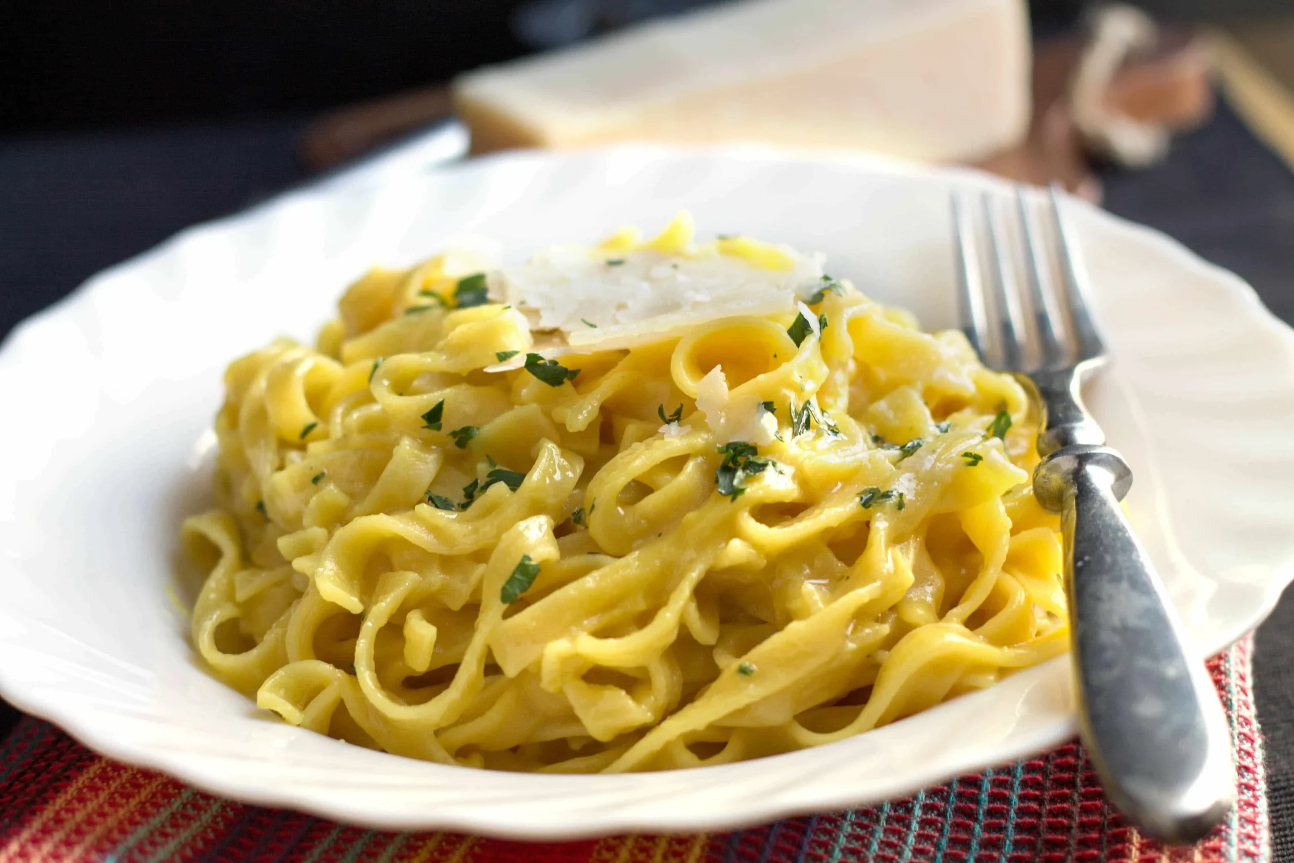 Tagliatelle with Saffron and Mascarpone Sauce