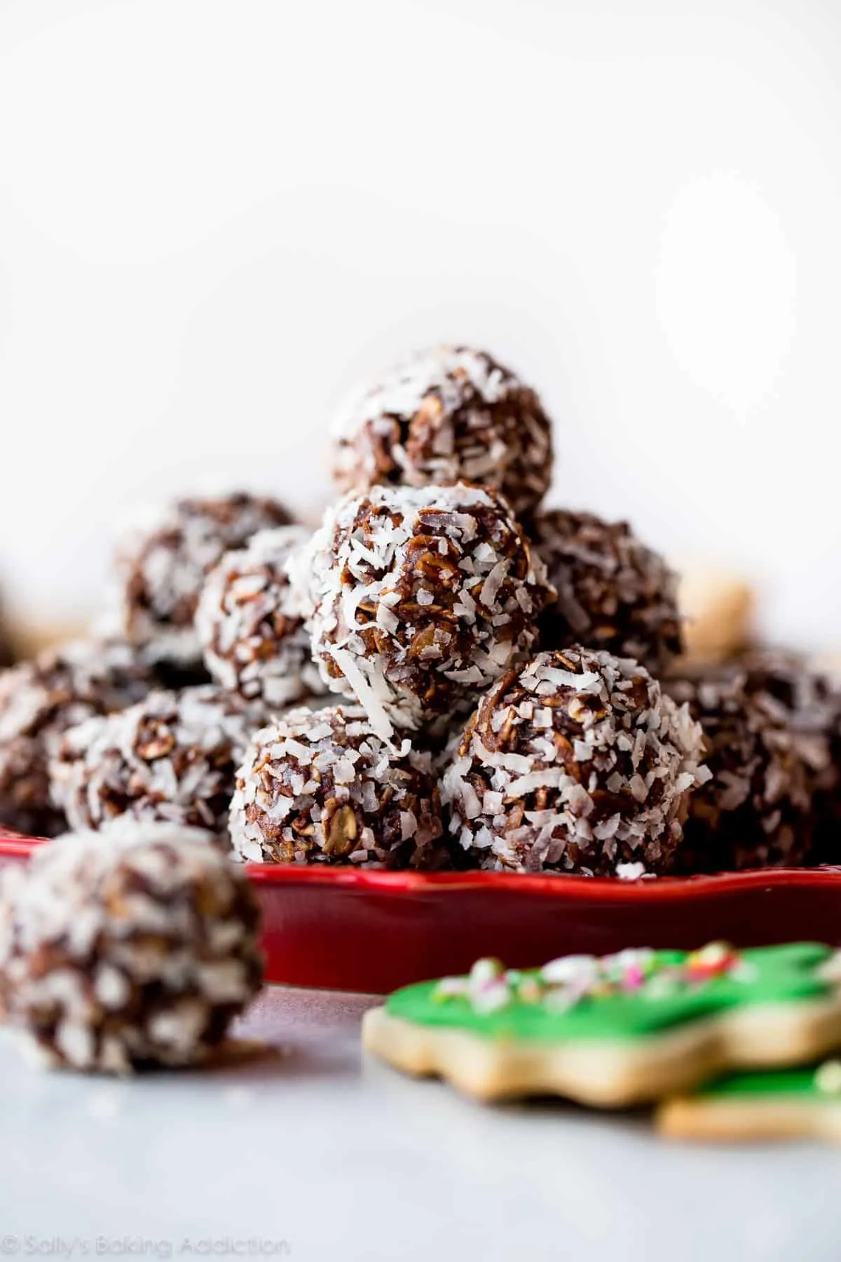 Toffee Noel Nut Balls