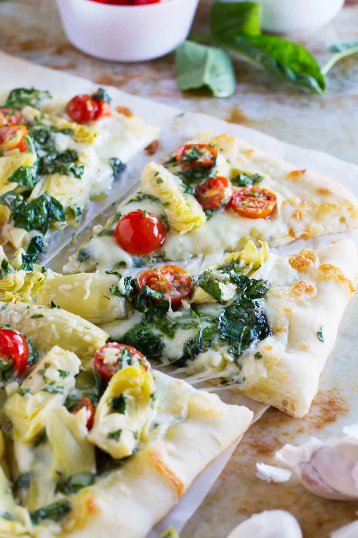 Tomato and Artichoke Pizza