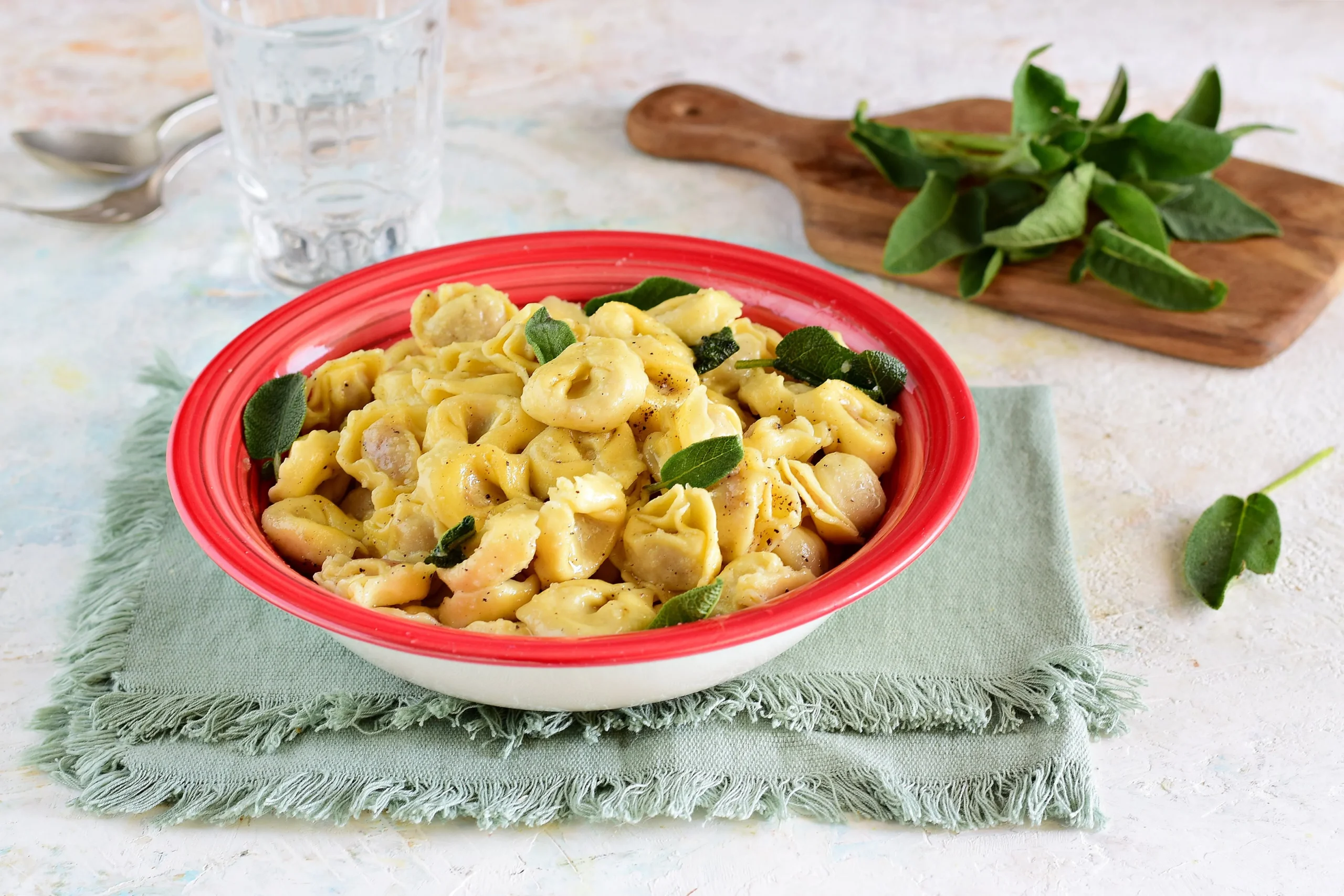 Tortelloni Burro e Salvia