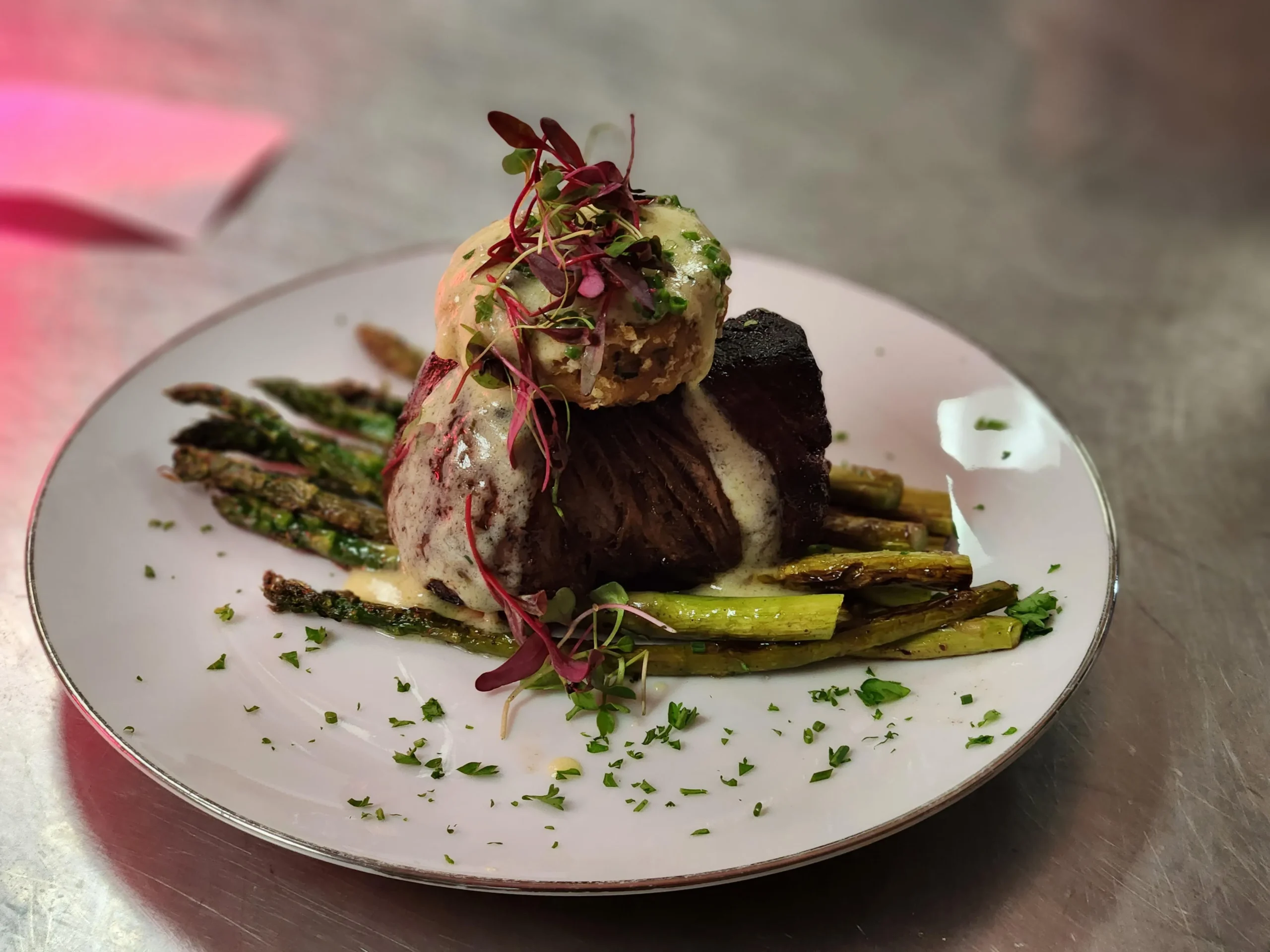 Turkey Oskar with Bearnaise Sauce