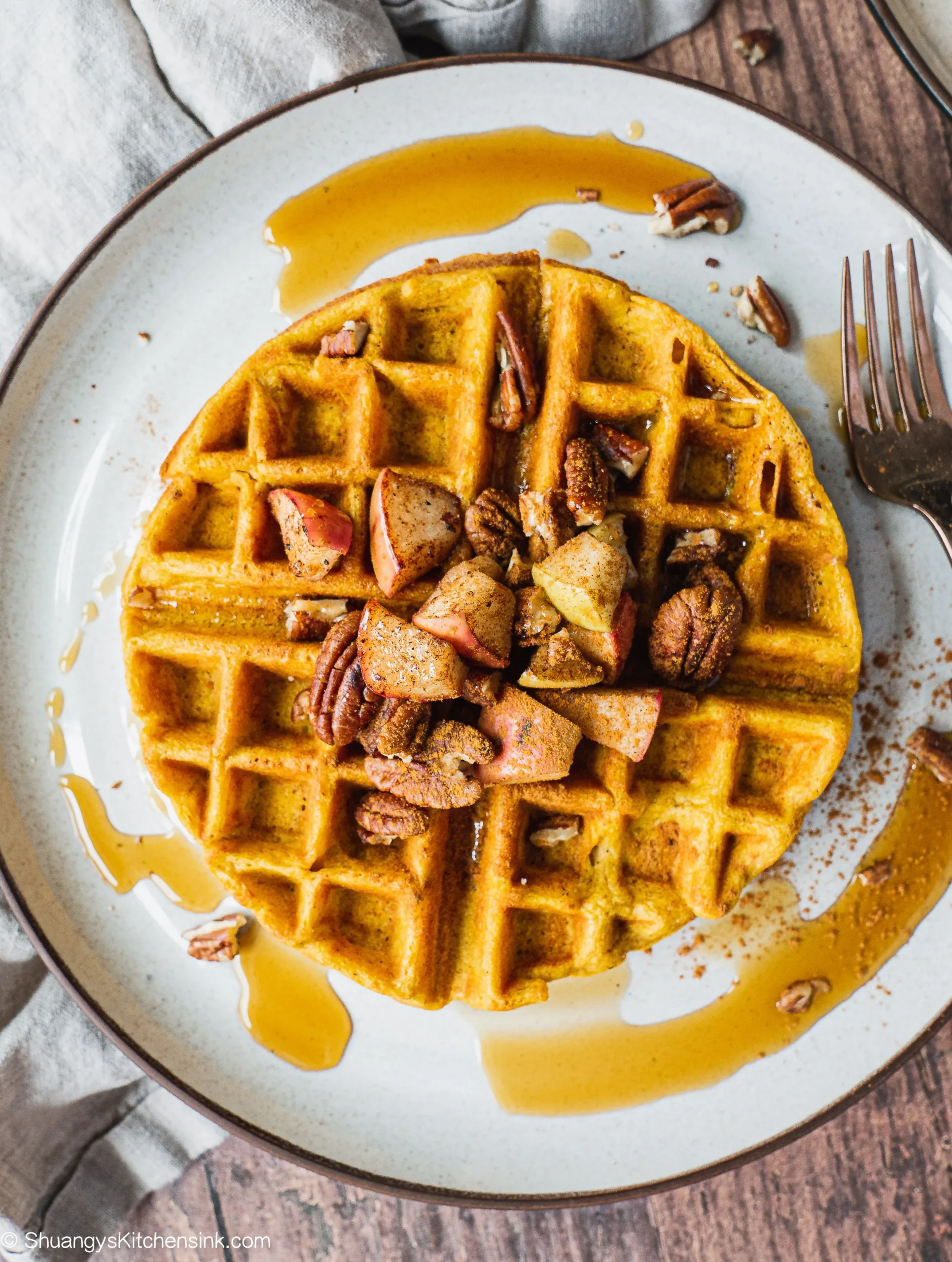Vegan Pumpkin Spice Latte Waffles