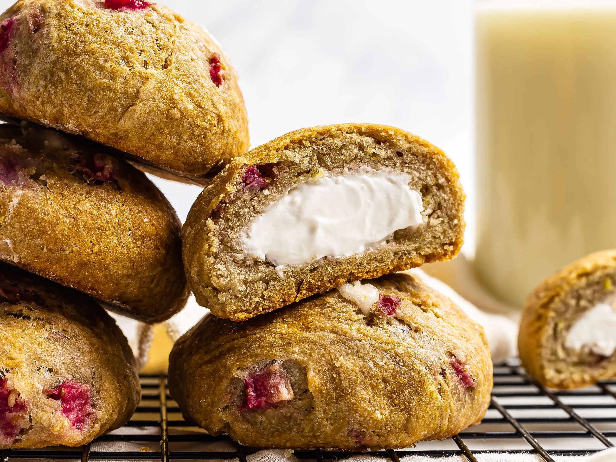 Vegan Strawberry Cheesecake Cookies