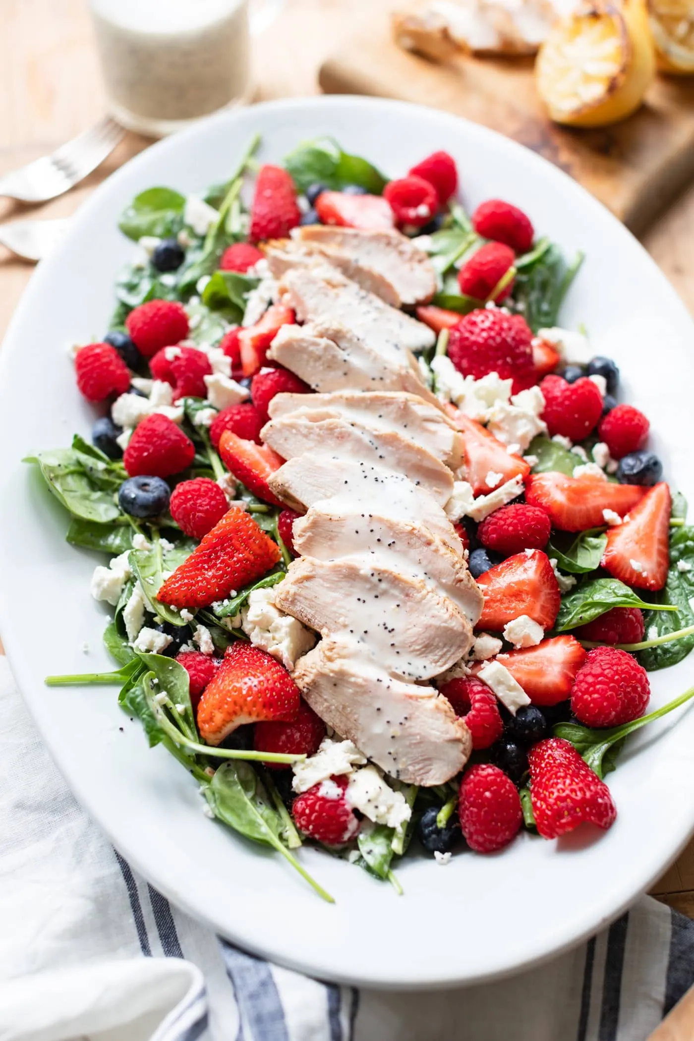 Walvado Dinner Chicken Berry Salad